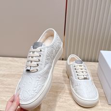 羊毛里款 情侣款 女 情侣款 男+10 Dior 迪奥 26ss走秀系列 新款老花,压花休闲乐福鞋板鞋 以品牌经典标志性 羊毛里款 情侣款 女 情侣款 男+10 Dior 迪奥 26ss走秀系列 新款老花,压花休闲乐福鞋板鞋 以品牌经典标志性