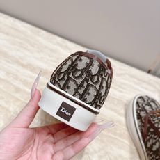 羊毛里款 情侣款 女 情侣款 男+10 Dior 迪奥 26ss走秀系列 新款老花,压花休闲乐福鞋板鞋 以品牌经典标志性 羊毛里款 情侣款 女 情侣款 男+10 Dior 迪奥 26ss走秀系列 新款老花,压花休闲乐福鞋板鞋 以品牌经典标志性