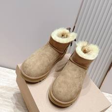 UGG 26s 秋冬新款系列-- 凌乱感毛流感后跟蝴蝶结雪地靴 像一只刚在雪地里打过滚的毛绒兔子——鞋内里毛流感不是修剪 UGG 26s 秋冬新款系列-- 凌乱感毛流感后跟蝴蝶结雪地靴 像一只刚在雪地里打过滚的毛绒兔子——鞋内里毛流感不是修剪