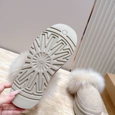 Ugg |迪斯科长毛后跟带款 秋冬懒人鞋天花板,氛围感直接拉满✨ ▪️鞋口一圈蓬松大毛边,毛毛丰盈软糯,上脚暖乎乎,视觉 Ugg |迪斯科长毛后跟带款 秋冬懒人鞋天花板,氛围感直接拉满✨ ▪️鞋口一圈蓬松大毛边,毛毛丰盈软糯,上脚暖乎乎,视觉