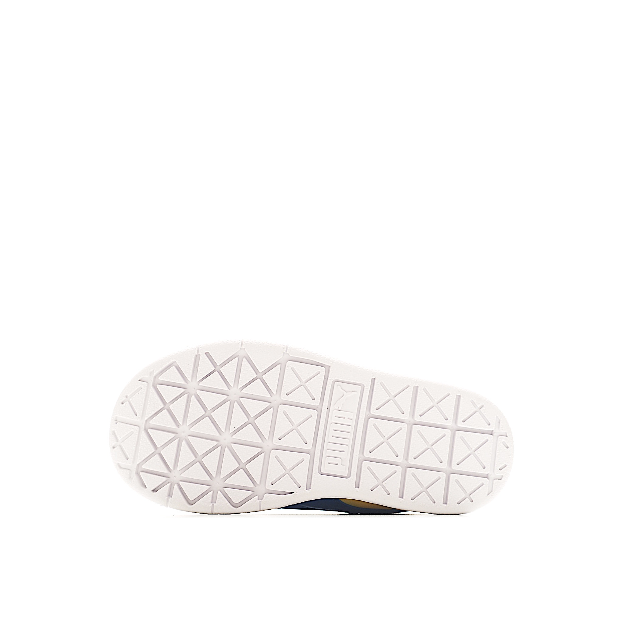 图片[2]-彪马复古一脚蹬休闲儿童板鞋 一脚蹬绒面板鞋，为孩子贴心打造，穿脱省心。以凹凸纹理细节、金属色 Logo 等细节，提升鞋款造型感，助力时髦出街。胶外底抓地耐穿，塑造平稳步伐。添加柔软织物鞋 面，舒适耐穿。 尺码：22-37-选品中心