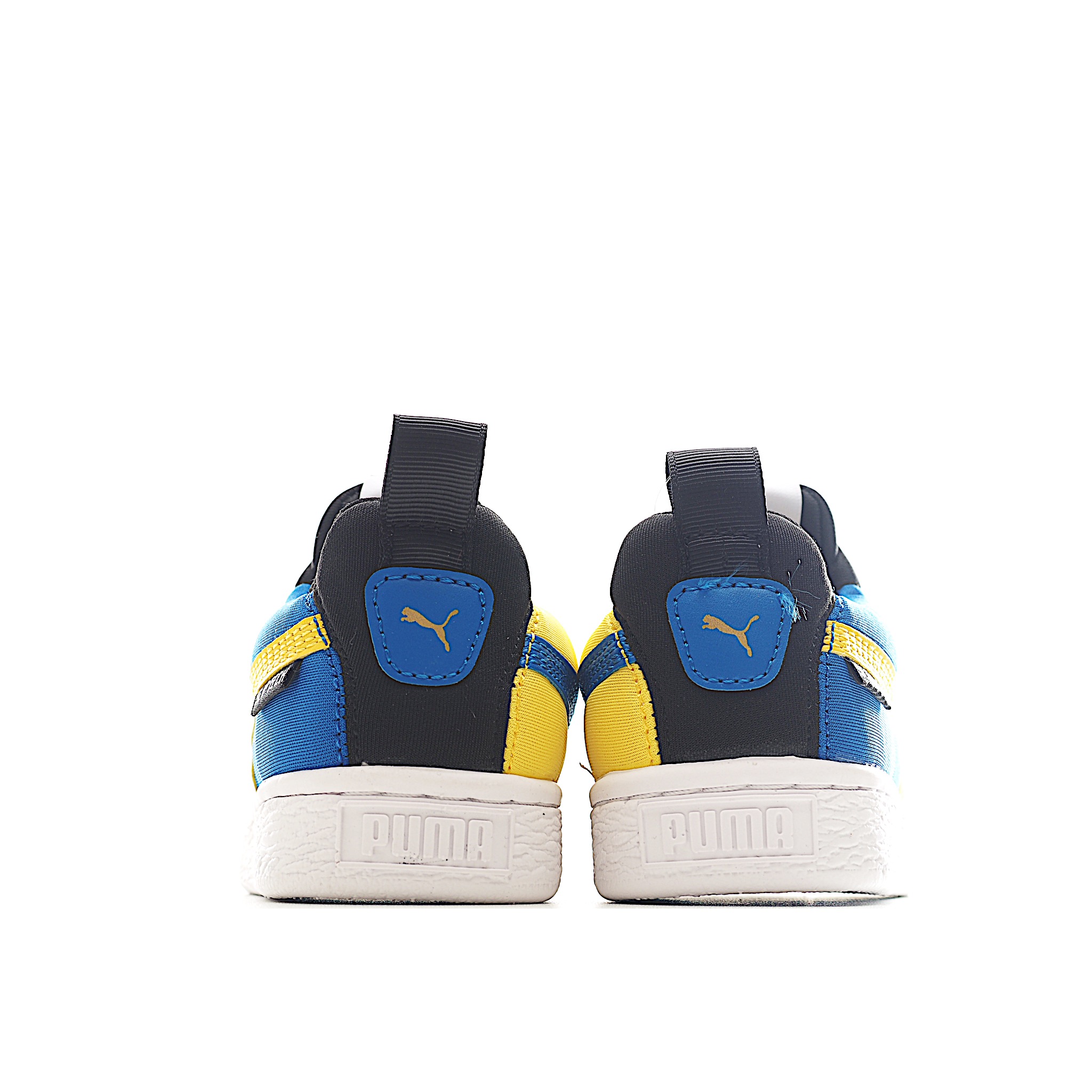 图片[3]-彪马复古一脚蹬休闲儿童板鞋 一脚蹬绒面板鞋，为孩子贴心打造，穿脱省心。以凹凸纹理细节、金属色 Logo 等细节，提升鞋款造型感，助力时髦出街。胶外底抓地耐穿，塑造平稳步伐。添加柔软织物鞋 面，舒适耐穿。 货号：4004 尺码：22-37-选品中心