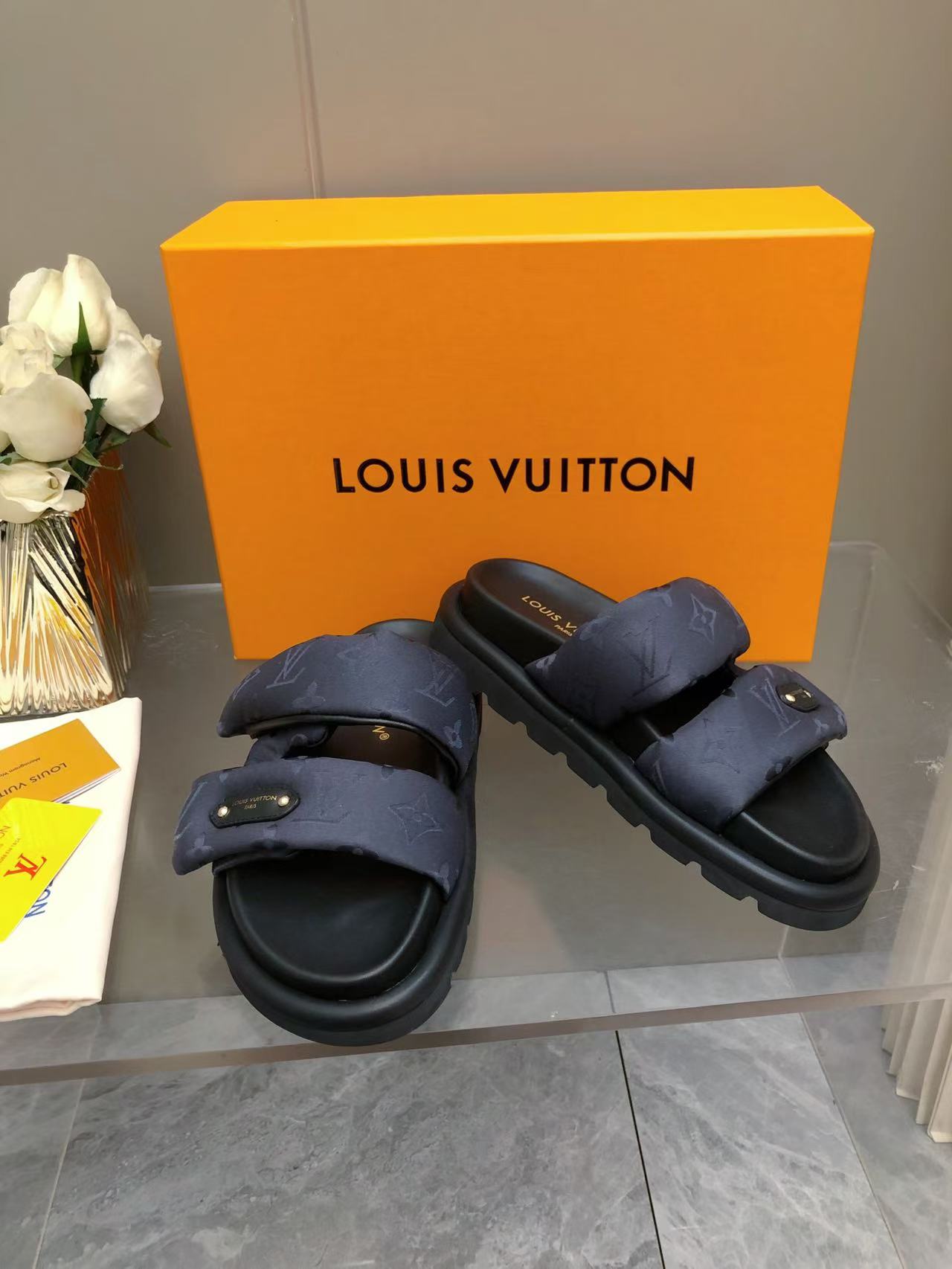 Louis Vuitton Pool Pillow Comfortable Sandals - Perfect for Couples 5 a1743468799363 5706