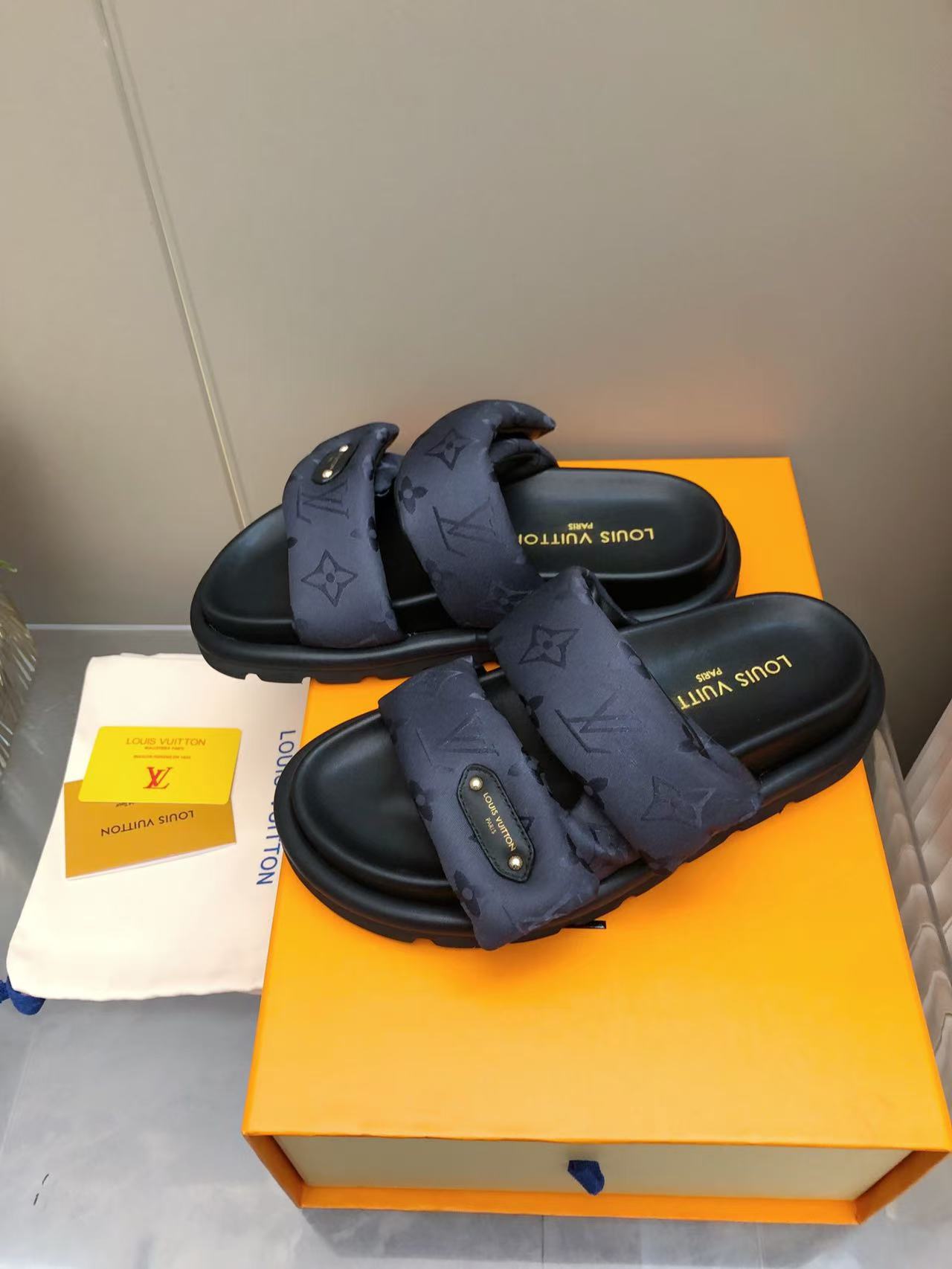 Louis Vuitton Pool Pillow Comfortable Sandals - Perfect for Couples 7 a1743468800713 3370
