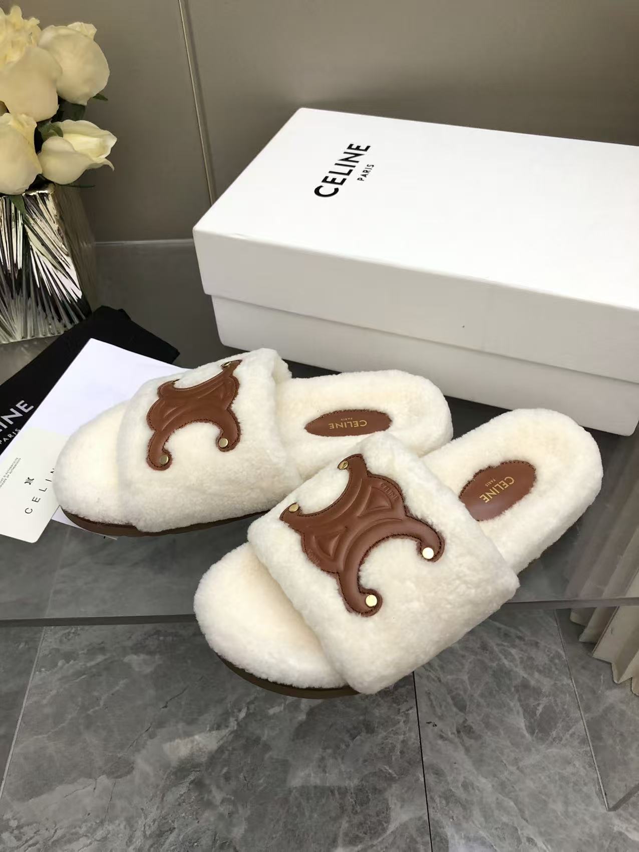 셀린느 개선문 로고 울 슬리퍼 104991 이미지 4