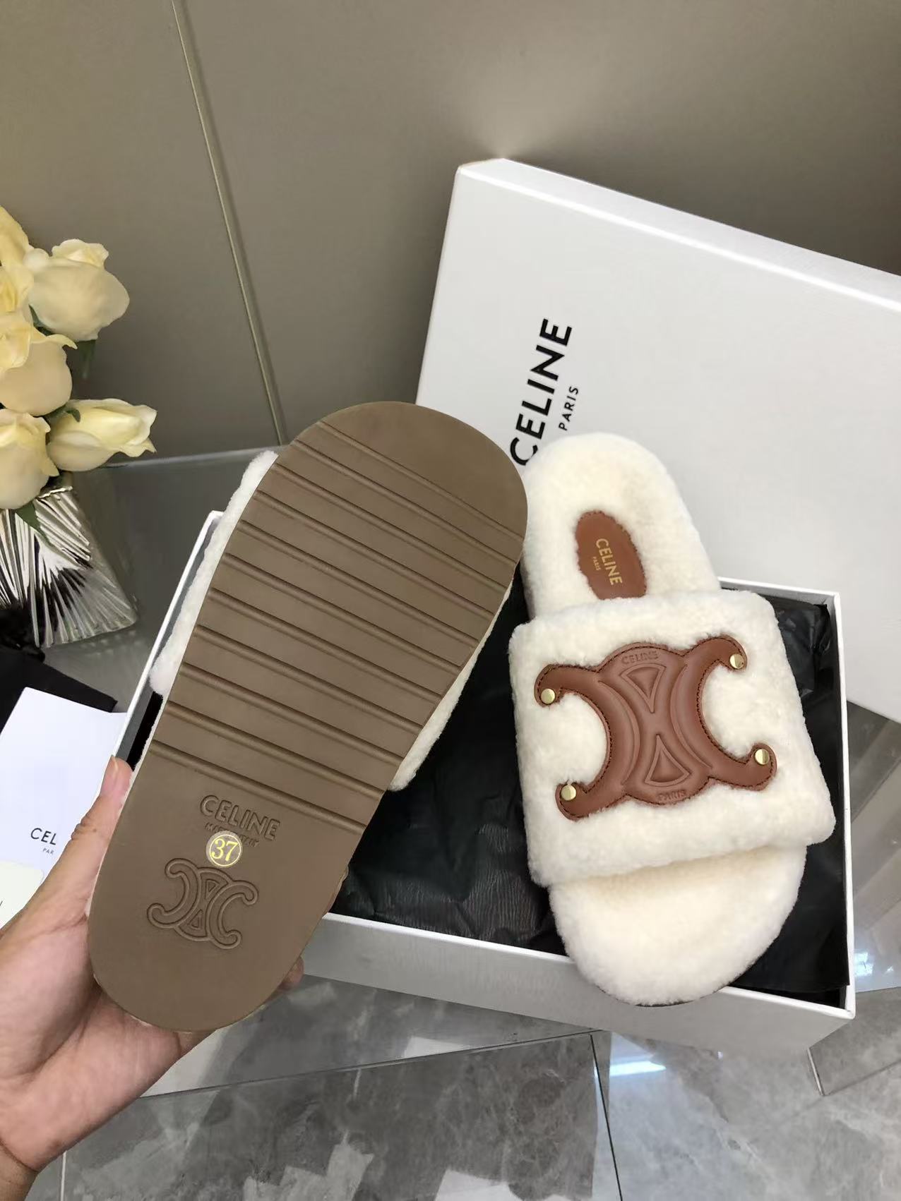 셀린느 개선문 로고 울 슬리퍼 104991 이미지 6