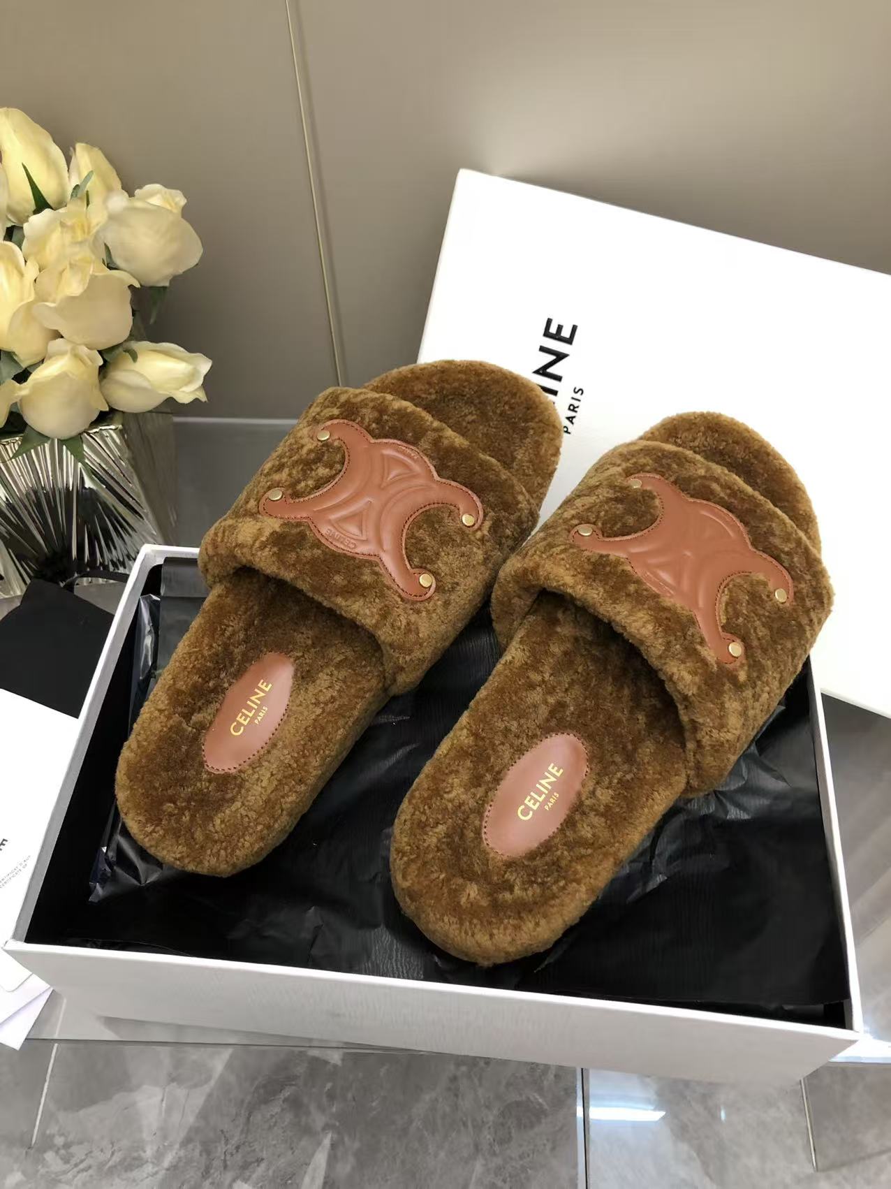 셀린느 울 자수 로고 슬리퍼 104989 이미지 9