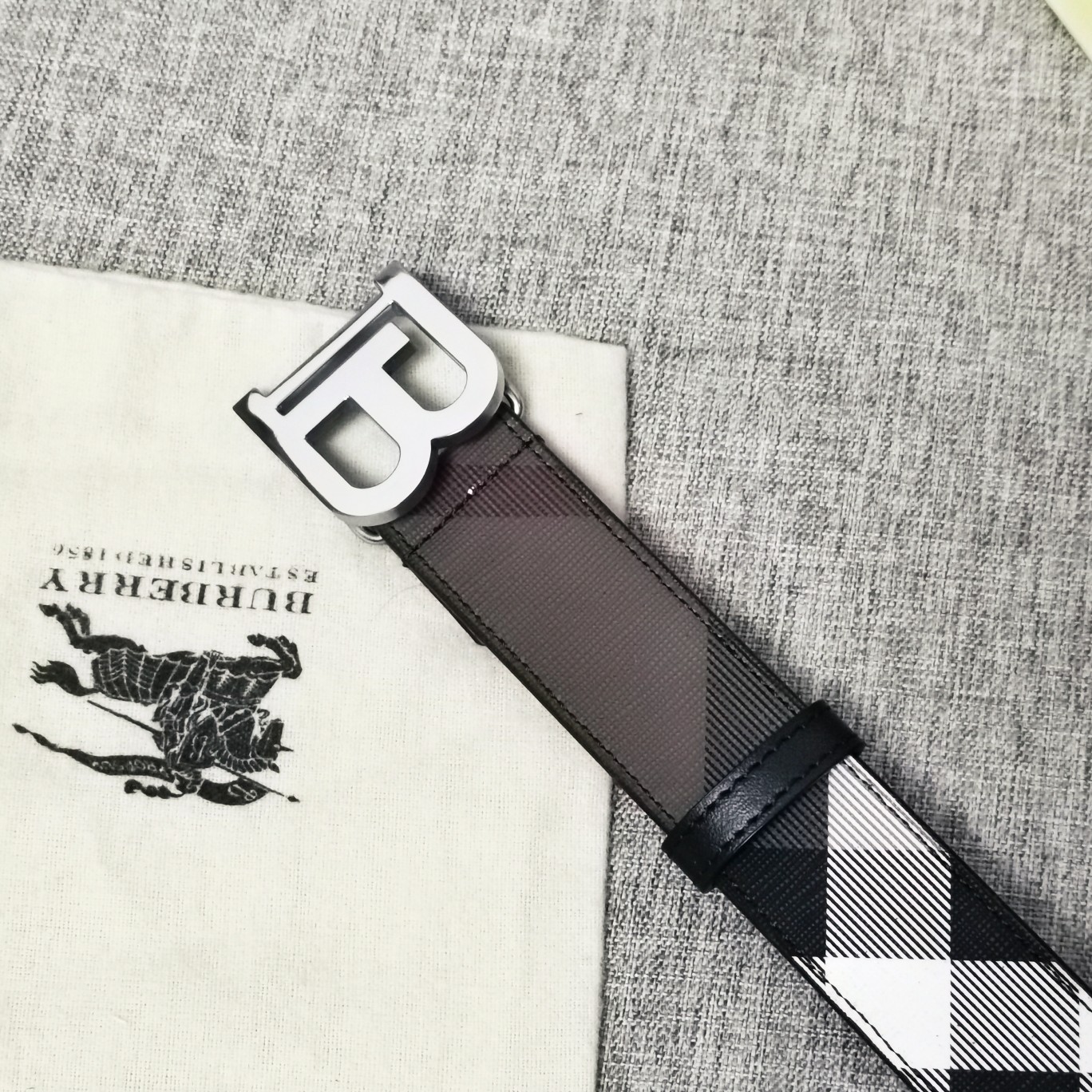 巴宝莉原单质量新款男士腰带进口小牛皮皮带专柜同步新款Burberry博柏利休闲款宽度3.5cm