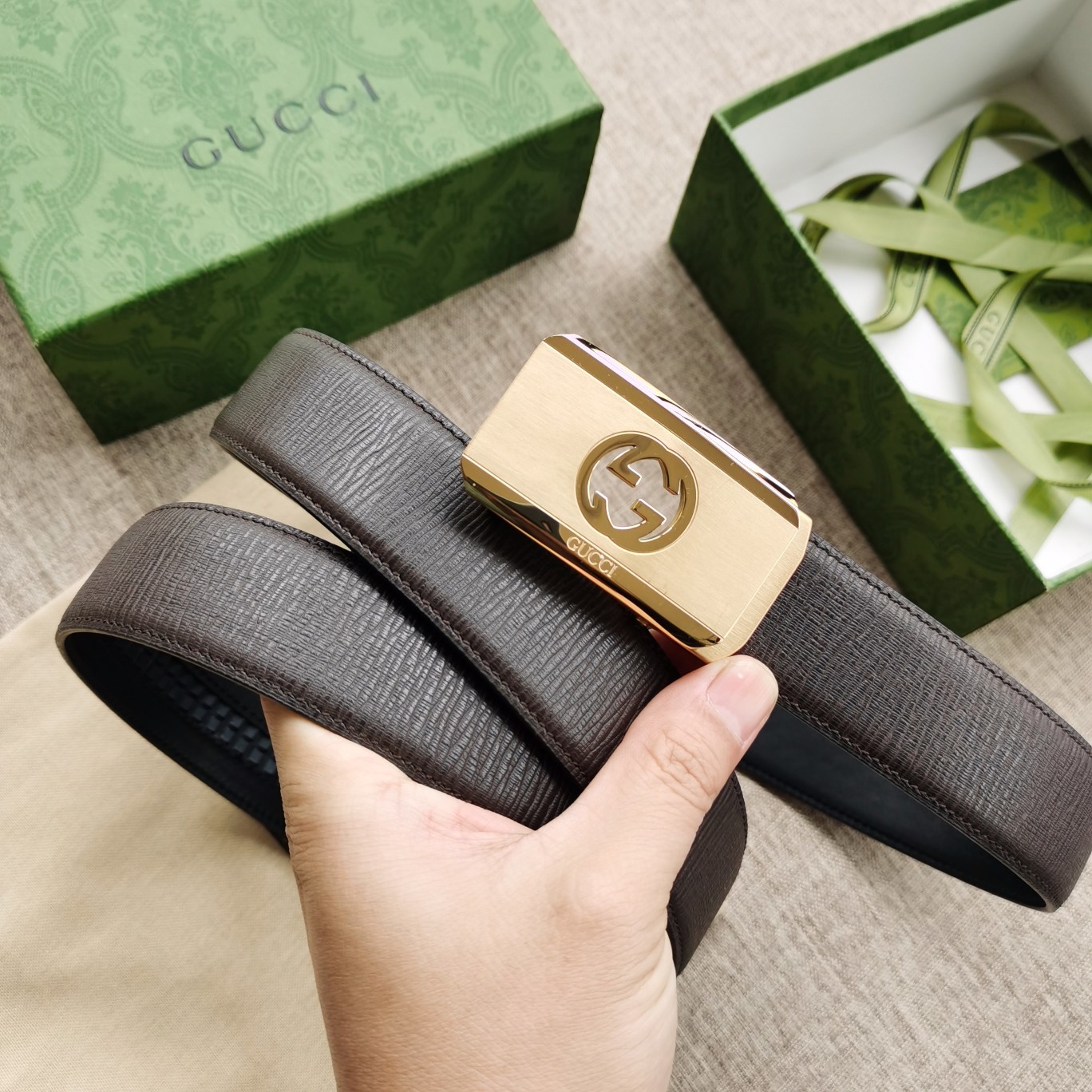 Gucci[正]古奇自动带进口小牛皮手感细腻柔软搭配纯钢自动精品扣男士必备！宽度3.5cm