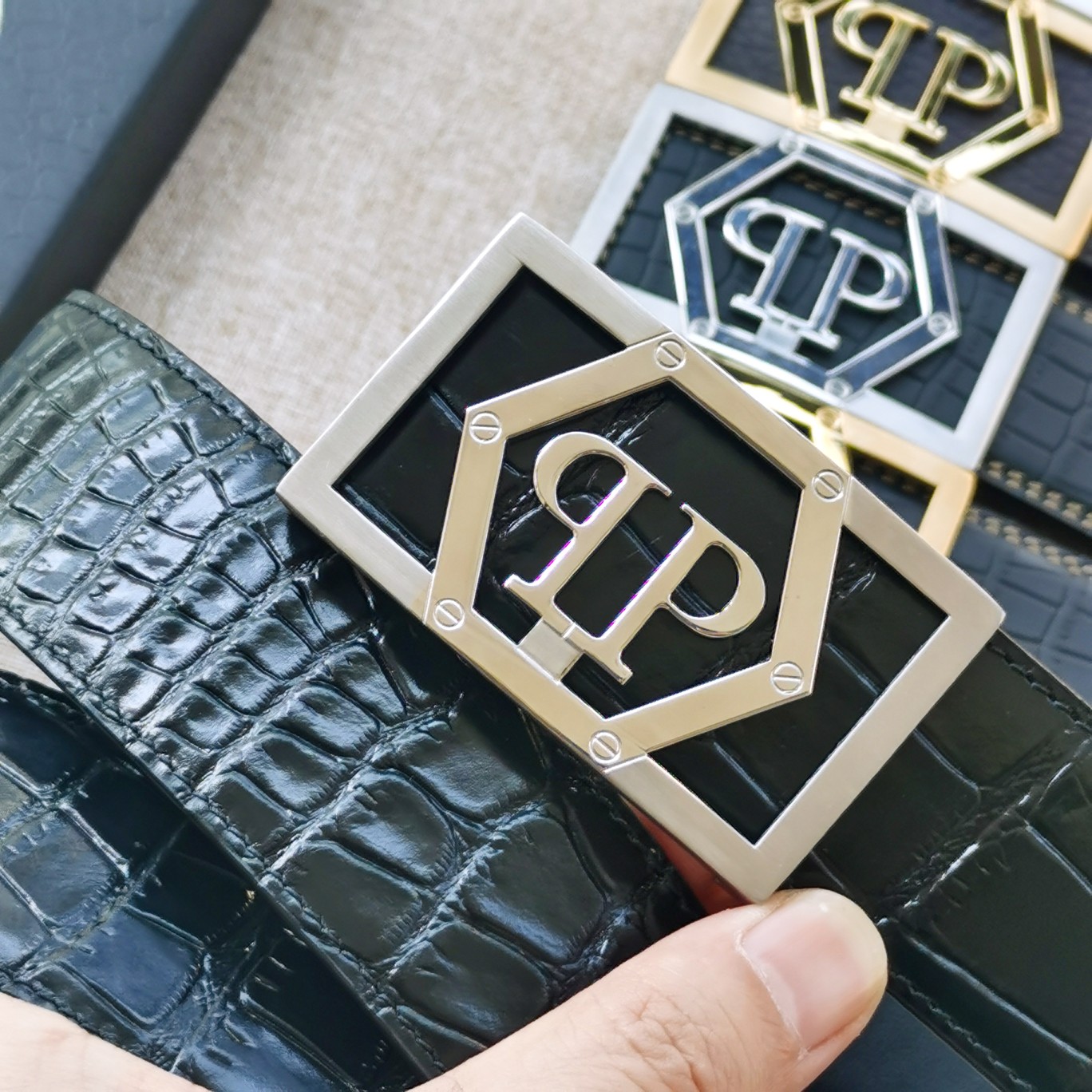 PHILIPPPLEIN[正]菲利普普莱因精品内穿扣选用进口柔软小牛皮制作底为平纹小牛皮双面可用时尚百搭