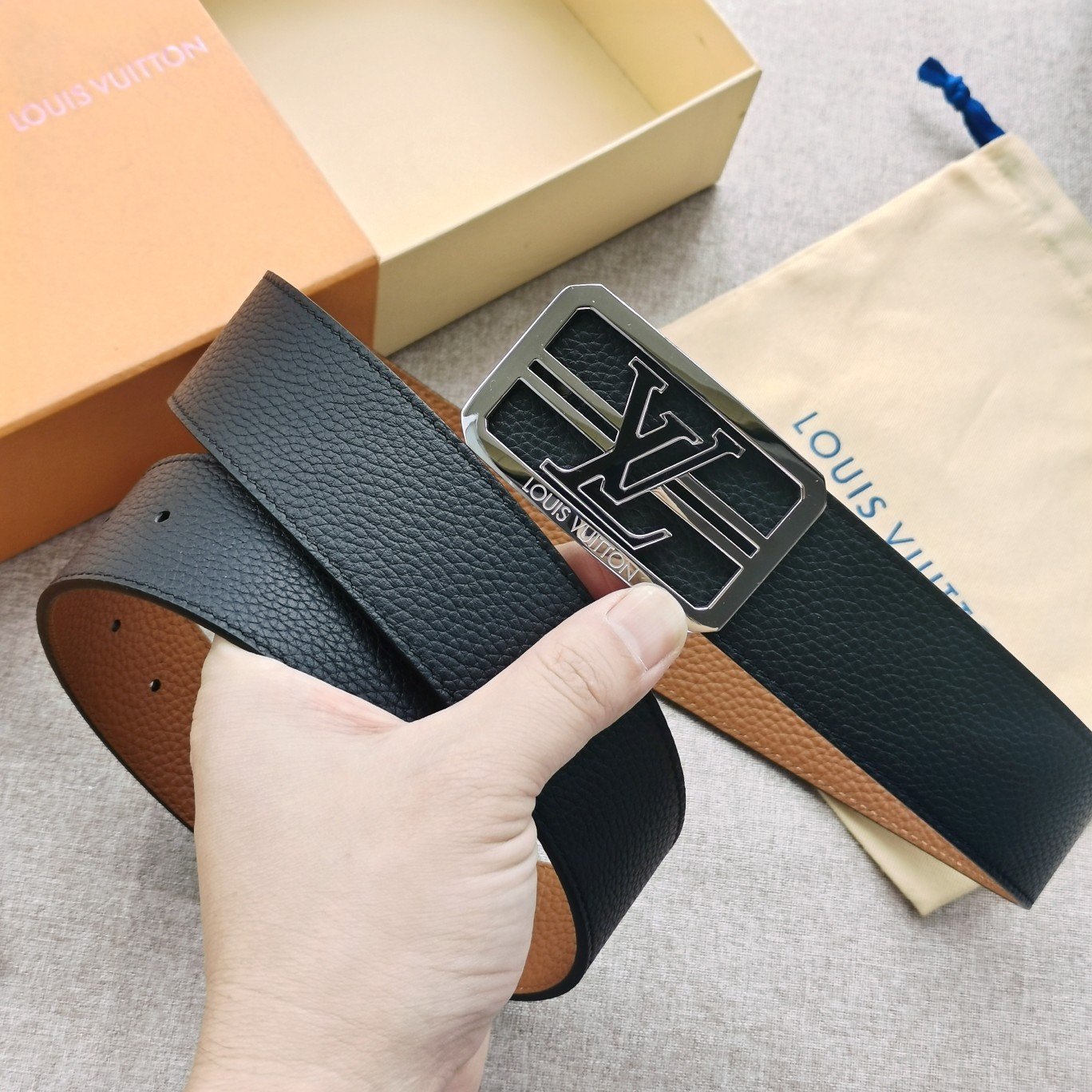 LOUISVUITTON[正]原单品质精挑细选头层牛皮搭配原单精品钢扣精工制作细节看图实物拍摄高端奢华宽