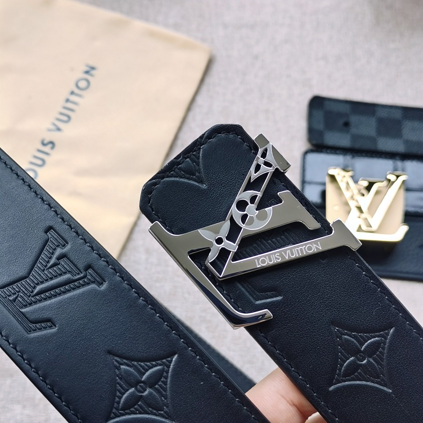 LV[正]路易威登原版品质代工厂货品40mm宽度正品一体铸造五金钢扣原厂皮料双面原厂定制面料区别市场货！