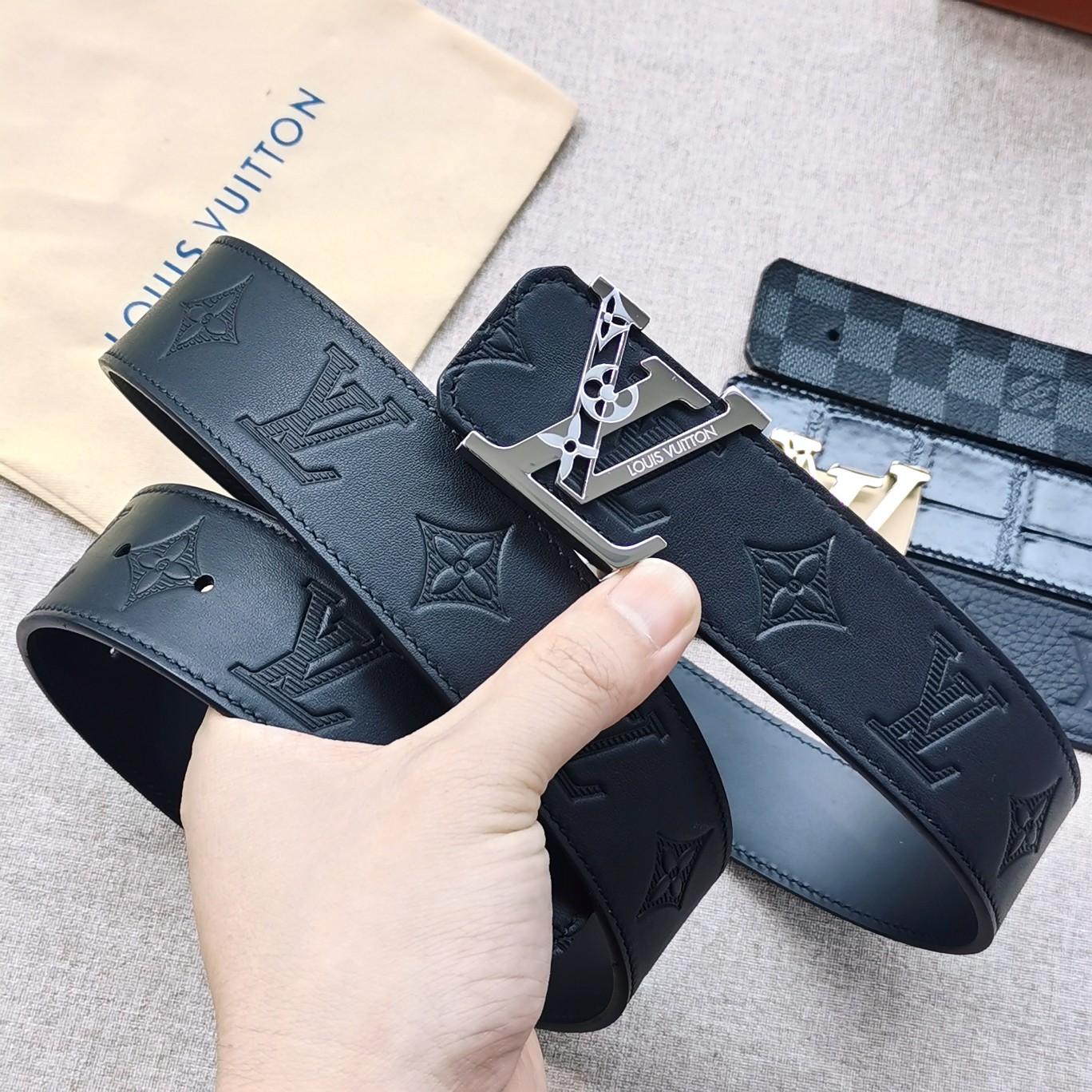 LV[正]路易威登原版品质代工厂货品40mm宽度正品一体铸造五金钢扣原厂皮料双面原厂定制面料区别市场货！