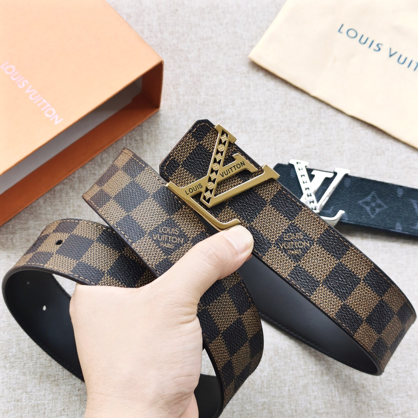 LV[正]路易威登原版品质代工厂货品40mm宽度正品一体铸造五金钢扣原厂皮料双面原厂定制面料区别市场货！