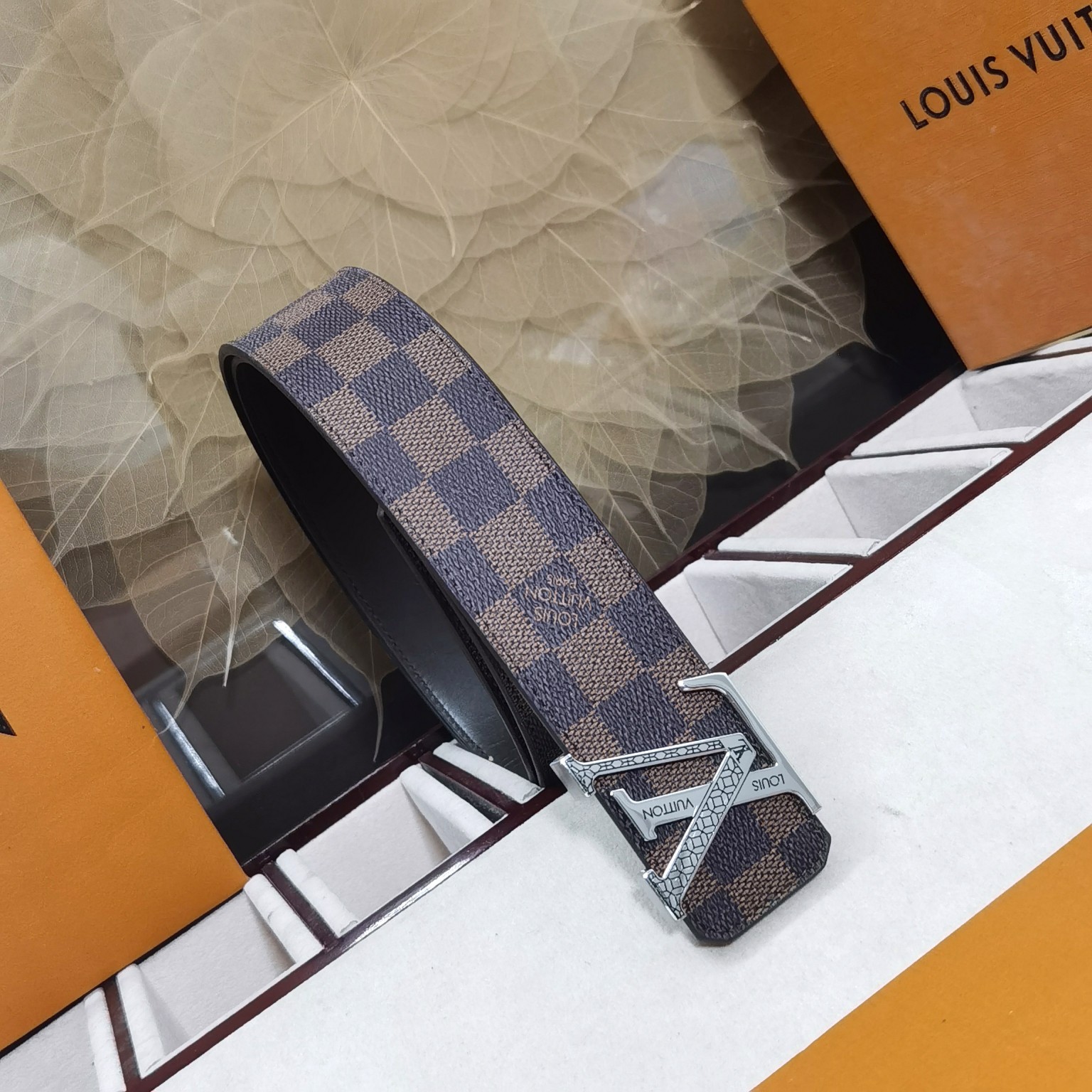 LV[正]路易威登原版品质代工厂货品40mm宽度正品一体铸造五金钢扣原厂皮料双面原厂定制面料区别市场货！