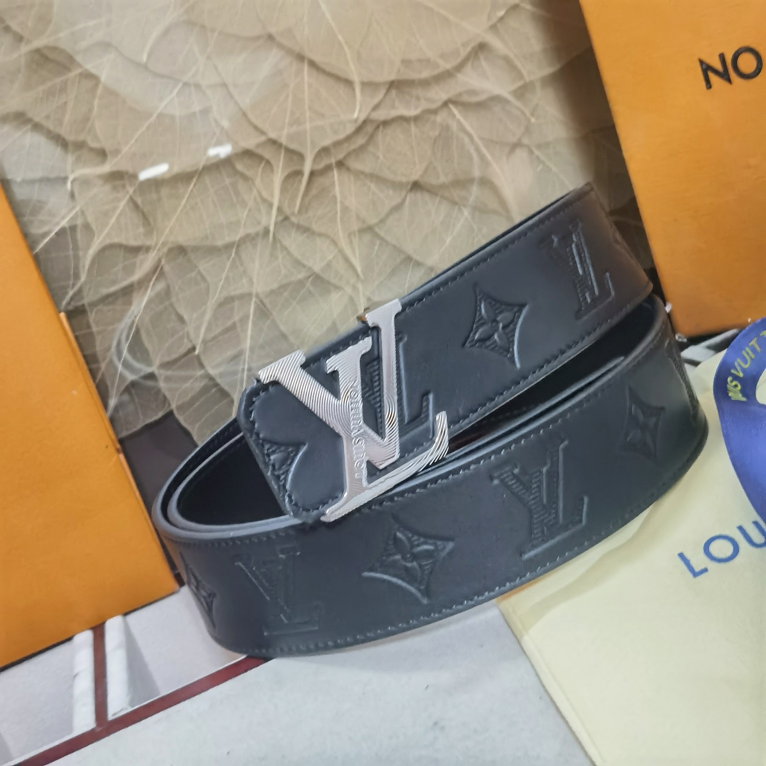 LV[正]路易威登原版品质代工厂货品40mm宽度正品一体铸造五金钢扣原厂皮料双面原厂定制面料区别市场货！