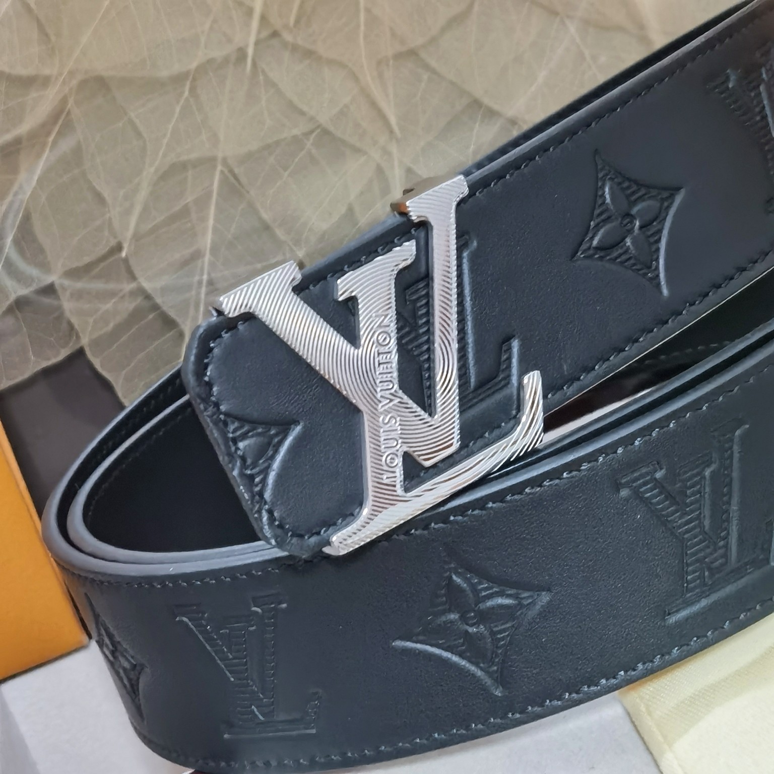 LV[正]路易威登原版品质代工厂货品40mm宽度正品一体铸造五金钢扣原厂皮料双面原厂定制面料区别市场货！