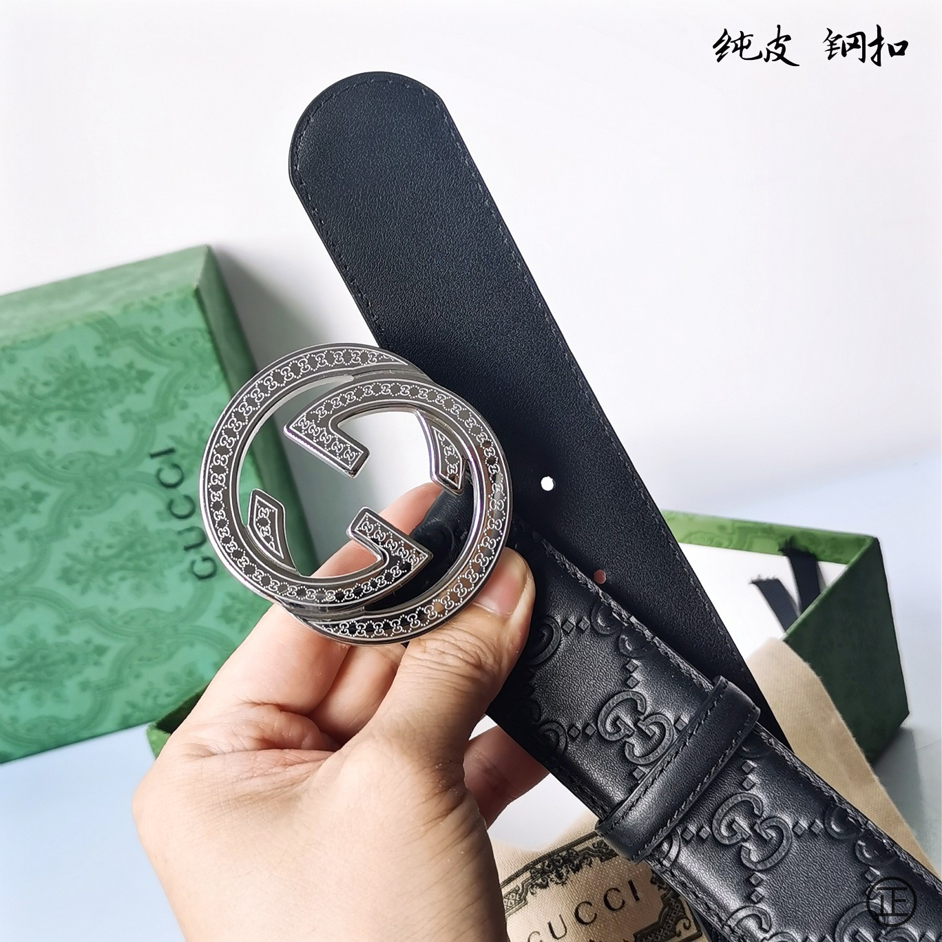   Gucci㊣ 新款面进口原厂压花小牛皮 搭配进口原版底和精品钢扣  宽4.0 Cm  永不过时款！
