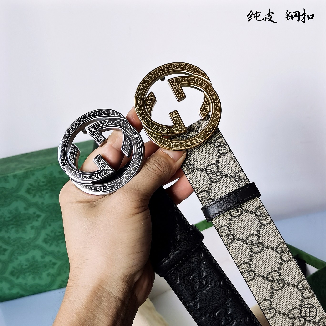   Gucci㊣ 新款面进口原厂压花小牛皮 搭配进口原版底和精品钢扣  宽4.0 Cm  永不过时款！