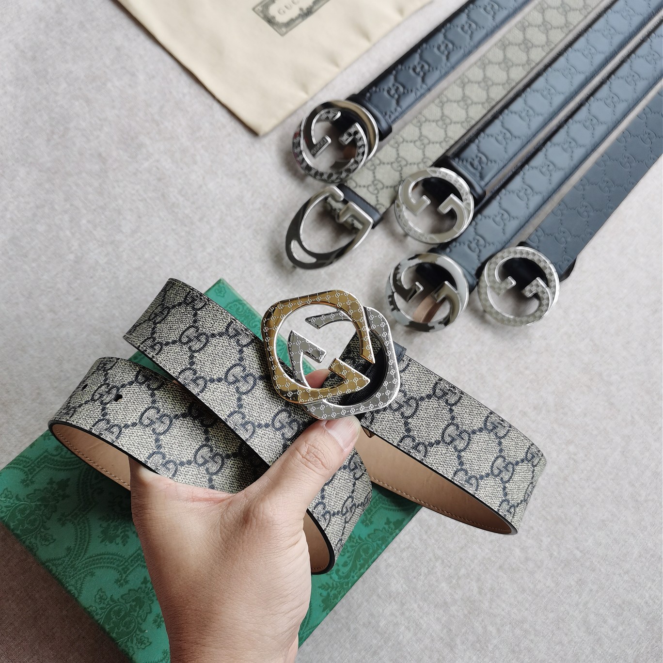 Gucci㊣ 4.0cm 进口头层原版皮  纯钢五金扣，工艺精湛，原单品质，实物拍摄。