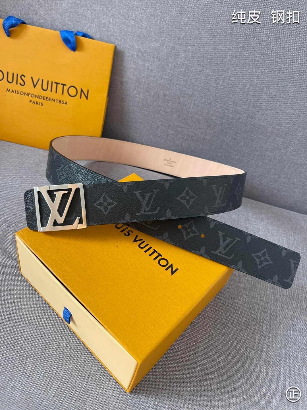   LV㊣ 新款, 原单精品小牛皮，搭配精品钢扣，宽4.0cm。