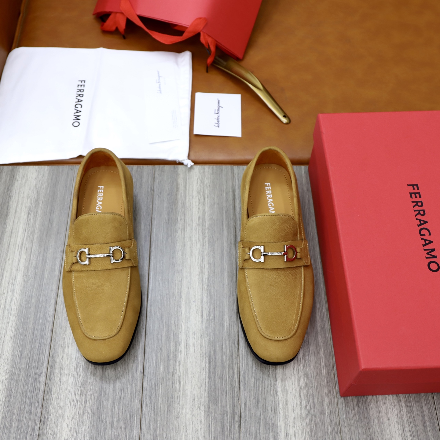NO:783366,[Ferragamo] Ferragamo official website men's business casual loafers, top original quality - Comfortable cowhide lining - Genuine leather outsole - Ultra-high quality control, fine workmanship and highlights (high-end, extravagance, grade) -Size 39-44. (38.45.46 Customized non-refundable -,,ferragamo,ferragamo,loafers,cowhide,Leather soles19860909【 Ferragamo】菲拉格慕官网男士商务休闲乐福鞋 顶级原单品质 -内里舒适牛皮内里 -大底真皮大底 -超高品控·做工精细凸显(高端·贵气·档次) -Size 39-44.（38.45.46定制不退换-,,ferragamo,ferragamo,loafers,cowhide,Leather soles,Men's shoes