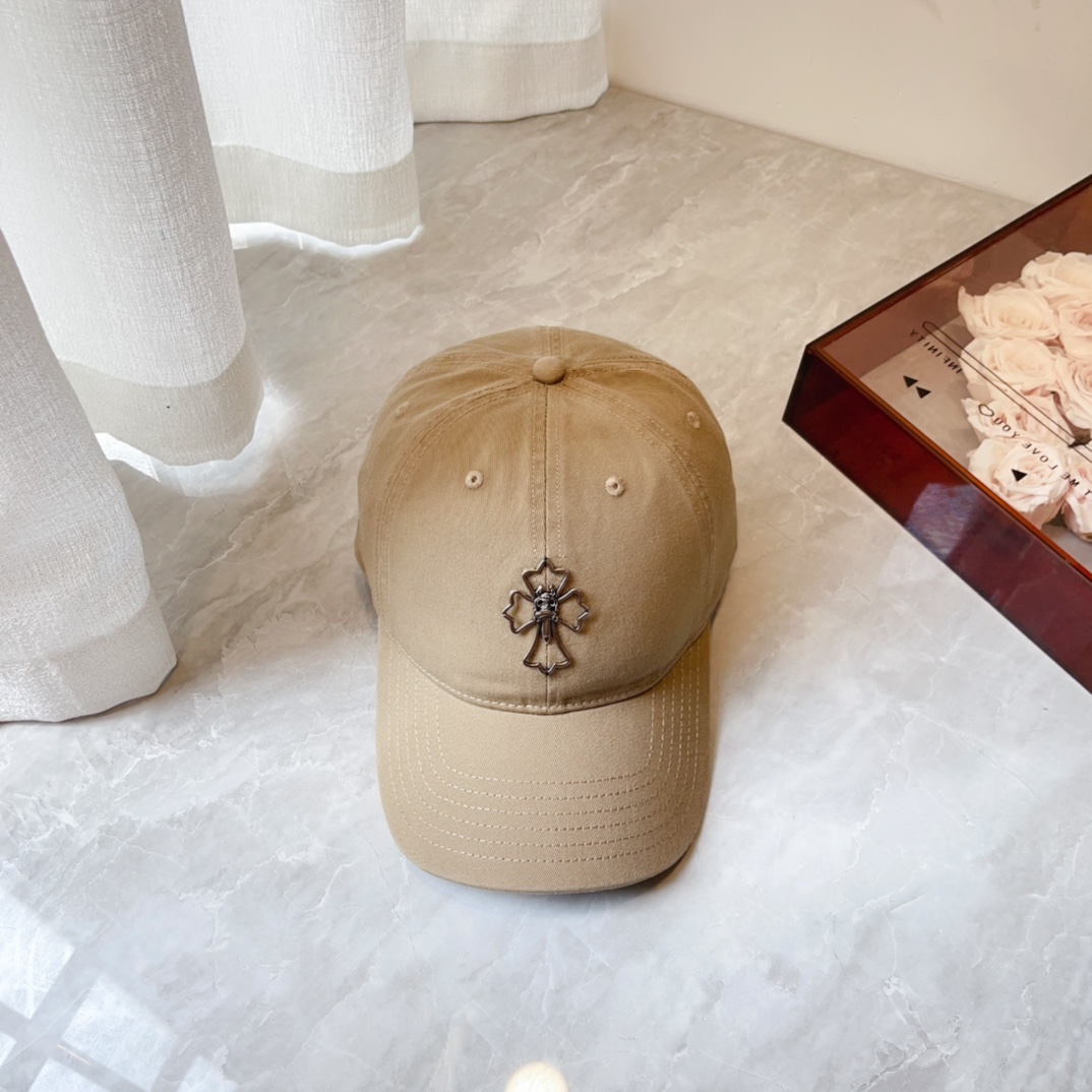 NO:189810,Crowe's soft top baseball hat, a bonus tool for daily commuting matching. Classic plain hat shape is very versatile. The adjustable design is friendly to all head shapes. Hats, fisherman hats, baseball hats, knit hats, hats, chrome hearts, espadrilles, hats19860909克罗心软顶棒球帽 日常通勤搭配的加分神器 经典素色帽型非常百搭 可调节的设计对各种头型都友好帽子渔夫帽棒球帽针织帽,帽子,chrome hearts,espadrilles,hats,hat