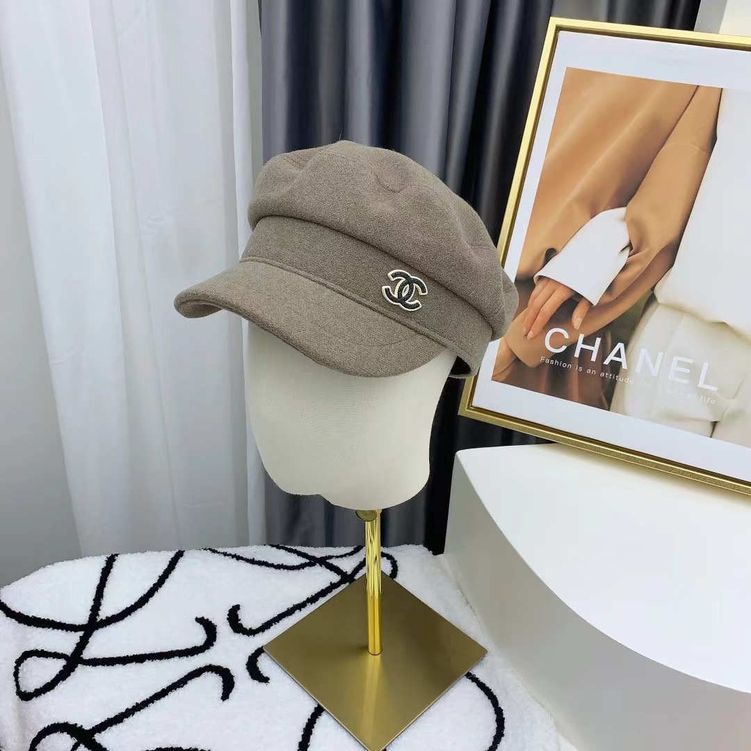 NO:189988,Running volume CHANE ~ New military caps Seasonal essential items for coats, full of temperament, super positive hat shape!  Hat fisherman hat baseball hat knit hat, hat, chanel, espadrilles, hats19860909跑量 CHANE～新款军帽 大衣的季节必备单品 气质十足 帽型超正！帽子渔夫帽棒球帽针织帽,帽子,chanel,espadrilles,hats,hat
