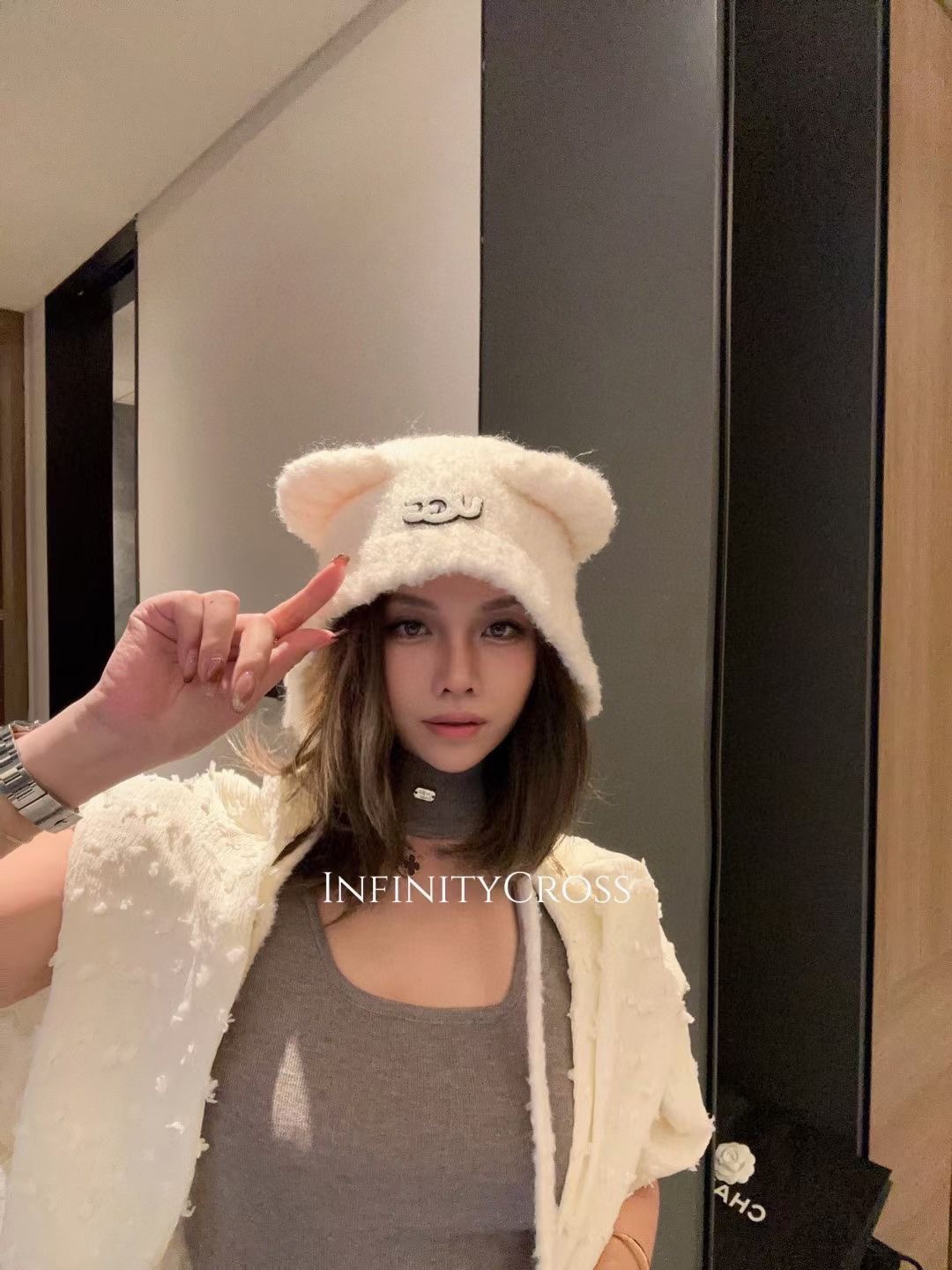 NO:189998,Running volume UG knitted fisherman hat The rainbow fisherman hat is too suitable for autumn and winter. Retro contrasting color design, soft and glutinous texture, and any match is very good. The hat has a circle of breasts. The length of the brim can cover the forehead well. It does not block the view, but also modify the face shape. It is warm and beautiful!  Hat fisherman hat baseball hat knit hat, hat, espadrilles,hats19860909跑量 UG 针织渔夫帽 彩虹渔夫帽也太适合秋冬了吧 复古撞色设计 软软糯糯的质感 随便一搭都很出片 帽子有一圈毛边 帽檐长度能很好的遮住前额 既不挡视线 又能修饰脸型 保暖又好看！帽子渔夫帽棒球帽针织帽,帽子,espadrilles,hats,hat