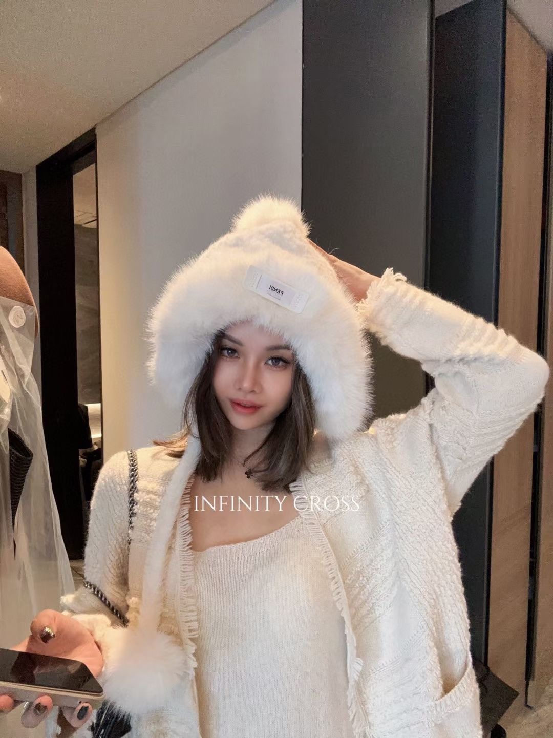 NO:190104,Running volume FEND* knitted real-wool winter wool hats. I fell in love with hot products at first glance. I don’t have any fancy gags. It’s a high-end feel. The details are full. The workmanship is top not only. There are really not many hats that can keep warm but also produce blockbusters. If you understand, you should get the hat as soon as possible. Hats, fisherman hats, baseball hats, knit hats, hats, fendi, espadrilles, hats19860909跑量 FEND*编织真毛冬季毛线帽 一眼爱上爆款 没有任何花里胡俏 主打一个高级感 细节拉满 做工顶级 既保暖又能出大片的帽子真的不多 懂的要尽快了帽子渔夫帽棒球帽针织帽,帽子,fendi,espadrilles,hats,hat