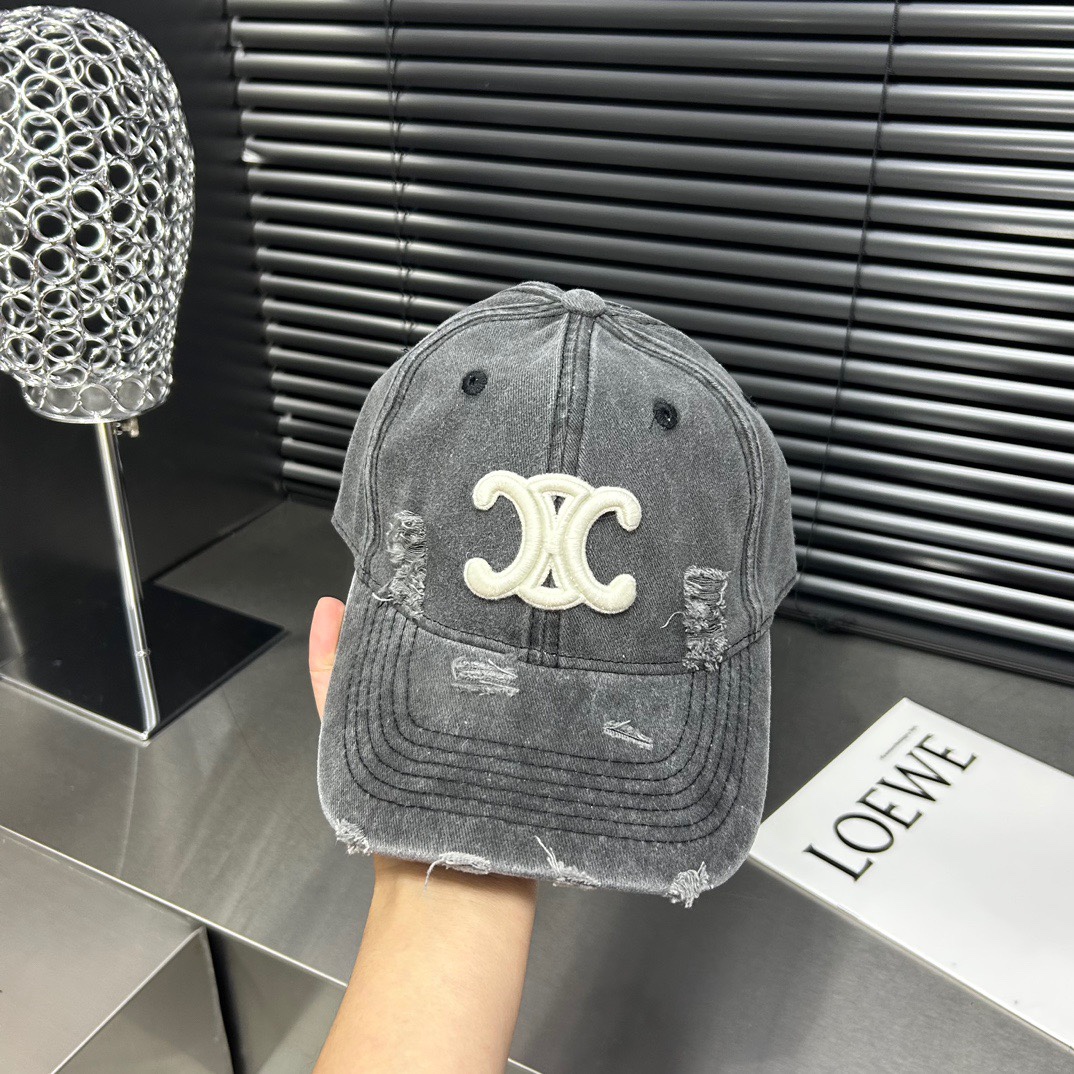 NO:190465,Running celin~New Washing Baseball Cap The old craftsmanship is very high-end and can be worn all seasons!  Head circumference 56-58cm hat Fisherman hat Baseball hat Knit hat, hat, celine, espadrilles, hats19860909跑量 celin～新款洗水棒球帽 做旧工艺很高级,四季可戴！ 头围56-58cm帽子渔夫帽棒球帽针织帽,帽子,celine,espadrilles,hats,hat