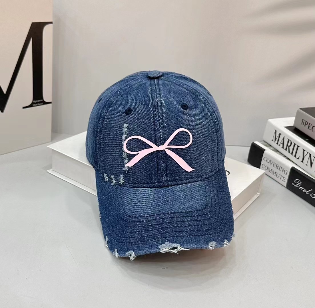 NO:191262,Running volume Miu~New Washing Baseball Cap The old craftsmanship is very high-end and can be worn all seasons!  Head circumference 56-58cm hat Fisherman hat Baseball hat Knit hat, hat, miumiu, espadrilles, hats19860909跑量 Miu～新款洗水棒球帽 做旧工艺很高级,四季可戴！ 头围56-58cm帽子渔夫帽棒球帽针织帽,帽子,miumiu,espadrilles,hats,hat