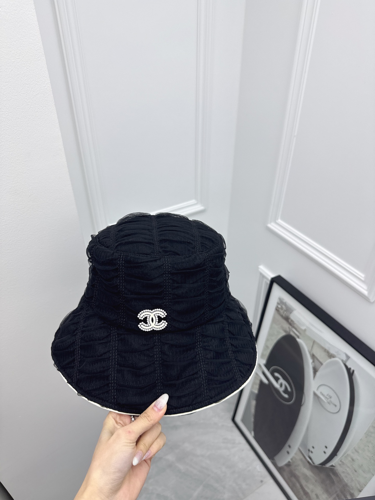 NO:191290,Running volume CHANE ~ Customized version!  Custom mesh fabric, classic color matching~ A fisherman's hat with a temperament, a goddess must-have!  Hat fisherman hat baseball hat knit hat, hat, chanel, espadrilles, hats19860909跑量 CHANE～定制版！ 网纱定制面料 经典配色～ 气质十足的渔夫帽 女神必入款！帽子渔夫帽棒球帽针织帽,帽子,chanel,espadrilles,hats,hat
