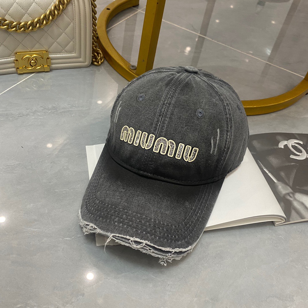 NO:191661,Running volume Miu~New Washing Baseball Cap The old craftsmanship is very high-end and can be worn all seasons!  Head circumference 56-58cm hat Fisherman hat Baseball hat Knit hat, hat, miumiu, espadrilles, hats19860909跑量 Miu～新款洗水棒球帽 做旧工艺很高级,四季可戴！ 头围56-58cm帽子渔夫帽棒球帽针织帽,帽子,miumiu,espadrilles,hats,hat