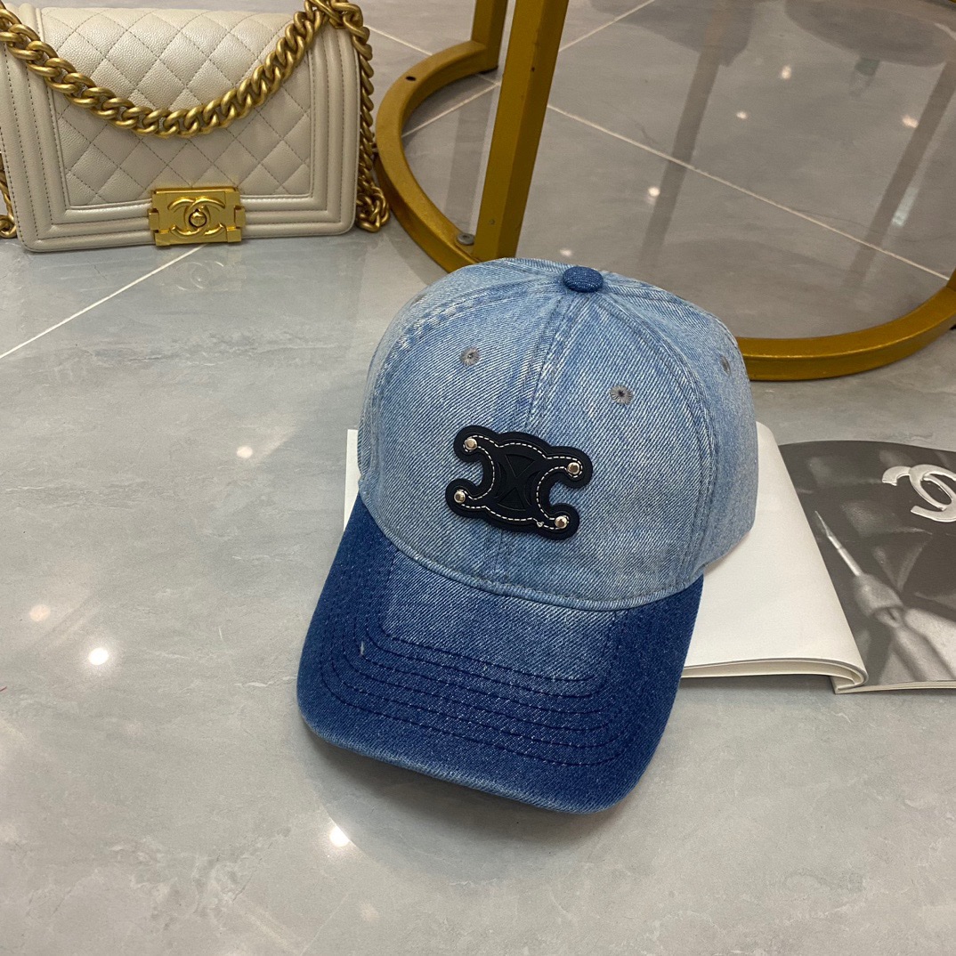 NO:191670,Running celin~The latest baseball cap style is very good, the lazy style is displayed in minutes, the face is bare-faced and the color combination is super tasteful. It is so recommended, whoever wears it looks good!  !  !  Hat fisherman hat baseball hat knit hat, hat, celine, espadrilles, hats19860909跑量 celin～最新款棒球帽 款式很好搭配,慵懒风分分钟展现,素颜显脸小拼色超有品味 太推荐了,谁戴谁好看！！！帽子渔夫帽棒球帽针织帽,帽子,celine,espadrilles,hats,hat