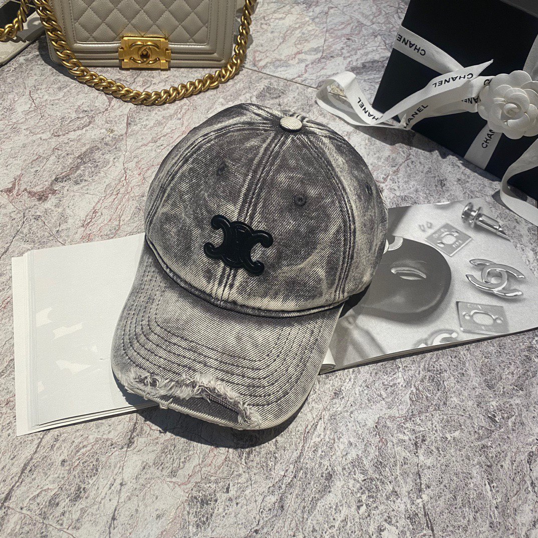 NO:192095,Running volume Celin~New Washing Baseball Cap The old craftsmanship is very high-end and can be worn all seasons!  Head circumference 56-58cm hat Fisherman hat Baseball hat Knit hat, hat, celine, espadrilles, hats19860909跑量 Celin～新款洗水棒球帽 做旧工艺很高级,四季可戴！ 头围56-58cm帽子渔夫帽棒球帽针织帽,帽子,celine,espadrilles,hats,hat