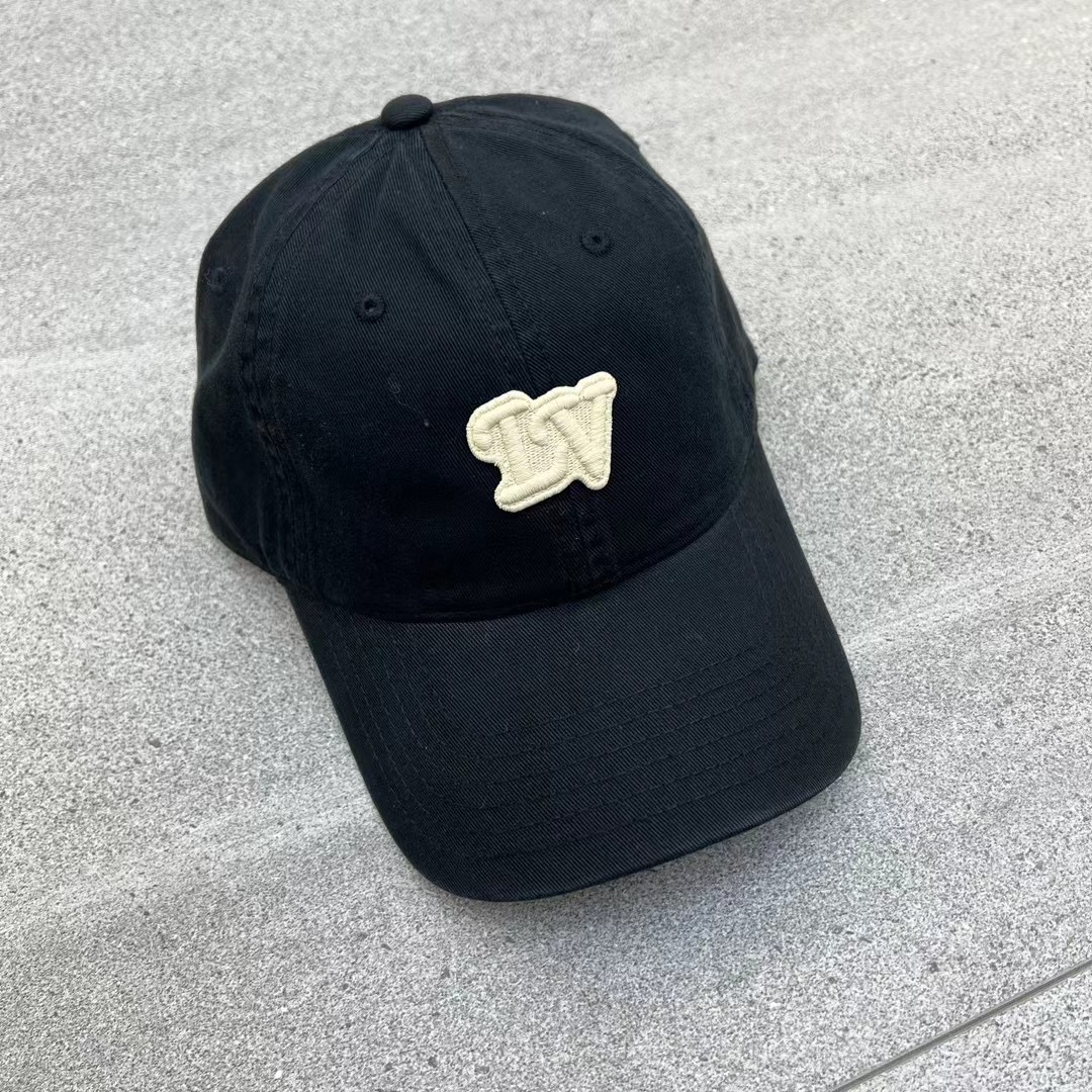 NO:192831,Running volume, new soft top baseball hat for donkeys, plus points for daily commuting matching, classic plain hat shape is very versatile, adjustable design is friendly to all head shapes, hats, fisherman hat baseball hat knit hat, hat, louis vuitton, louis vuitton, espadrilles, hats19860909跑量 驴家新款软顶棒球帽 日常通勤搭配的加分神器 经典素色帽型非常百搭 可调节的设计对各种头型都友好帽子渔夫帽棒球帽针织帽,帽子,louis vuitton,louis vuitton,espadrilles,hats,hat