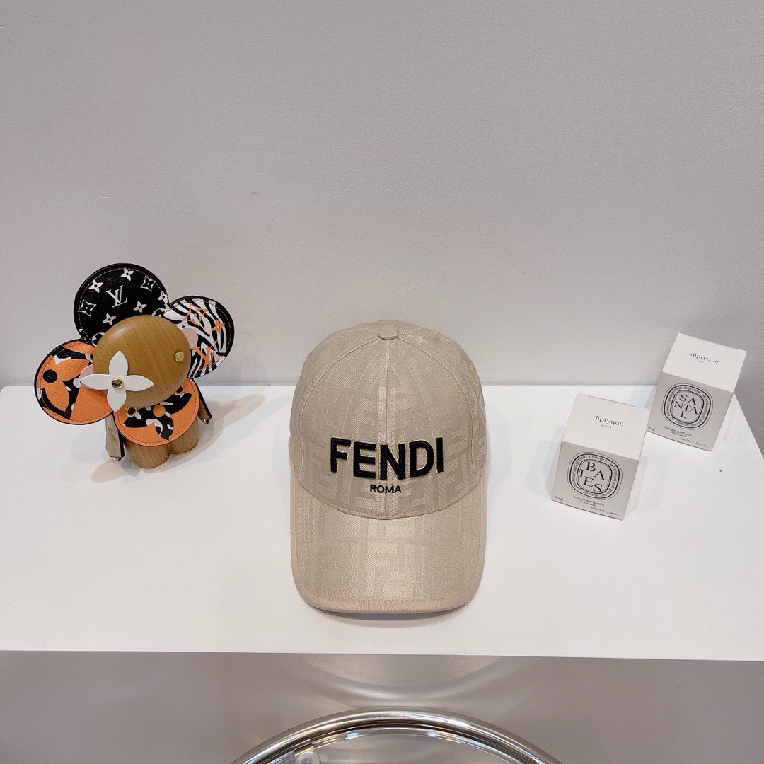 NO:192817,Running volume Fendi spring and summer new embroidered baseball cap, men and women baseball, the latest new logo, fashionable and versatile!  Material: Cotton Head circumference: 56-58cm hat Fisherman hat Baseball hat Knitted hat, hat, fendi, espadrilles, hats19860909跑量 芬迪春夏新款刺绣棒球帽, 男女同款棒球,最新新标志,时尚百搭款！ 材质:棉 头围:56-58cm均可帽子渔夫帽棒球帽针织帽,帽子,fendi,espadrilles,hats,hat
