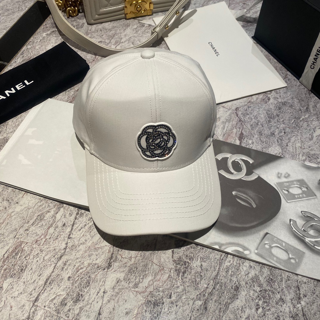NO:192797,Running volume Chanel new four-season baseball cap high quality custom logo Material: cotton Head circumference: 56-58 All-can be hat Fisherman's hat Baseball cap Knit hat, hat, chanel, espadrilles, hats19860909跑量 香奈儿新款四季棒球帽 高品质定制logo 材质:棉 头围:56-58均可帽子渔夫帽棒球帽针织帽,帽子,chanel,espadrilles,hats,hat