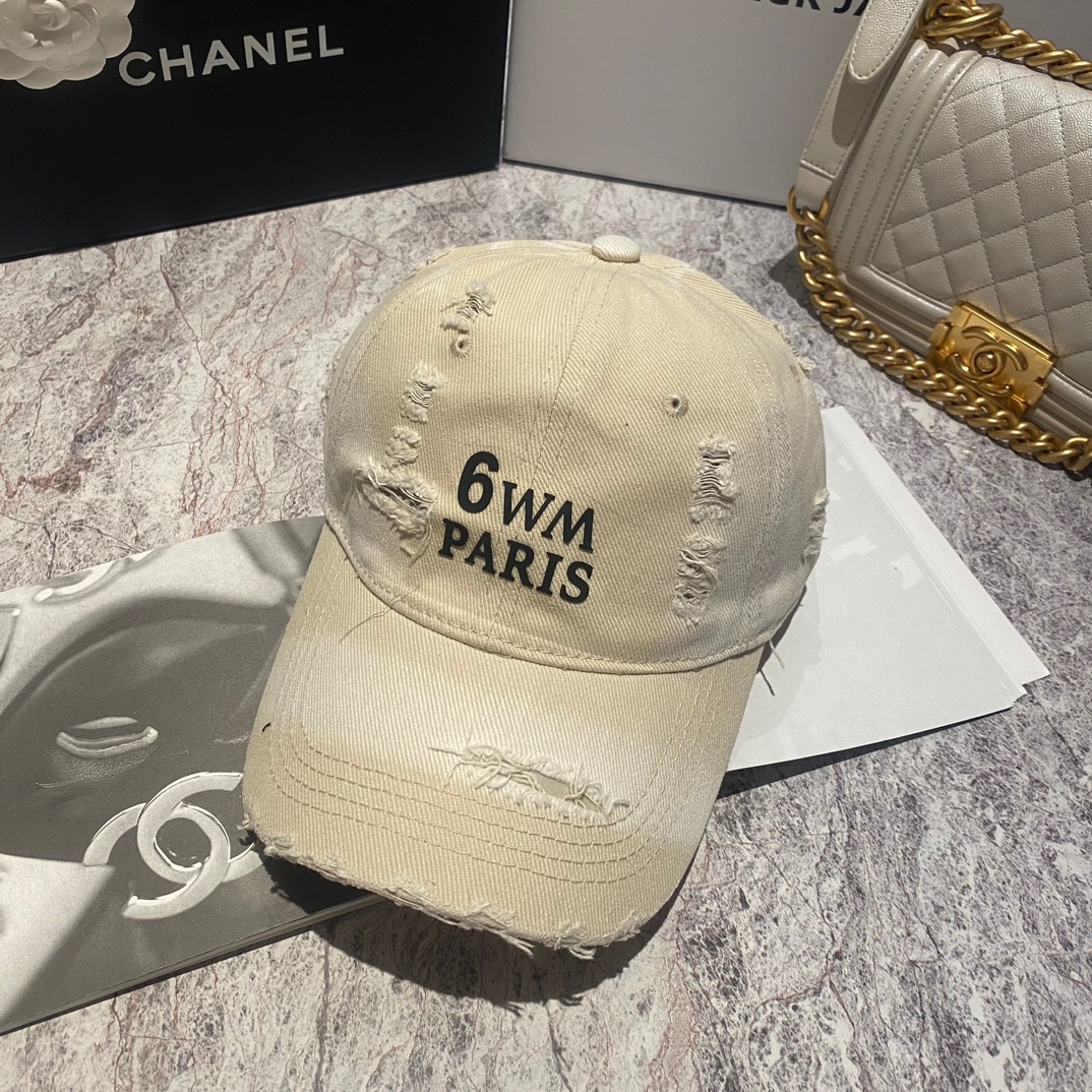 NO:192832,Running volume Majira's new ripped wash cotton baseball cap, personalized and fashionable style, casual and cool feeling, the same style as men and women!  Material: Cotton Head circumference: 56-58cm All-can be hat Fisherman's hat Baseball cap Knitted hat, hat,masion margiela,espadrilles,hats19860909跑量 马吉拉新款破洞洗水棉布棒球帽,个性时尚款 休闲带点酷酷的感觉,男女同款！ 材质:棉 头围:56-58cm均可帽子渔夫帽棒球帽针织帽,帽子,masion margiela,espadrilles,hats,hat