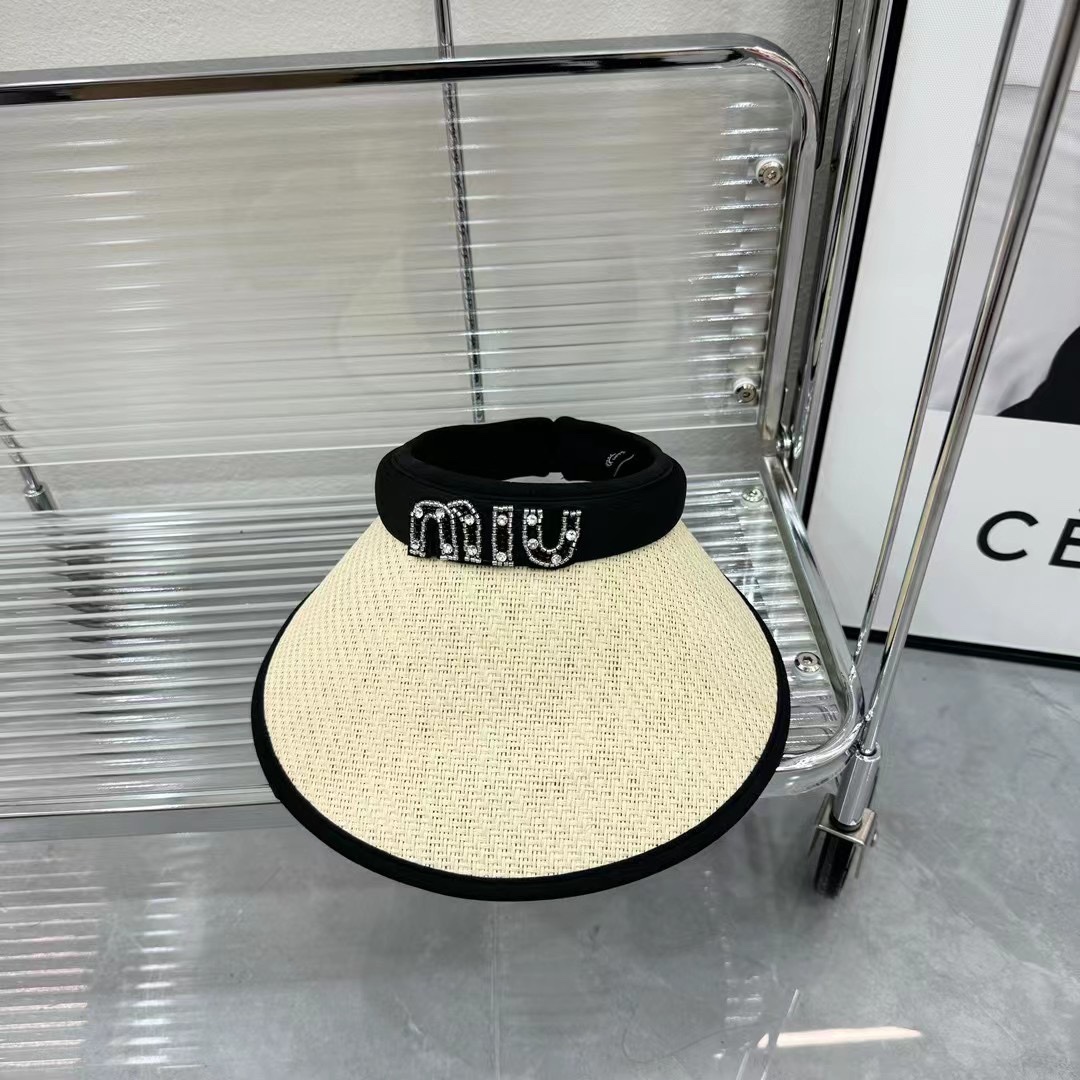 NO:194029,Running volume Miu~New empty top hat, color-blocking design, positive style!  Vinyl is protected from ultraviolet rays, must-have in summer!  Hat fisherman hat baseball hat knit hat, hat, miumiu, espadrilles, hats19860909跑量 Miu～新款空顶帽 拼色变设计,版型正！ 黑胶防紫外线,夏季必入！帽子渔夫帽棒球帽针织帽,帽子,miumiu,espadrilles,hats,hat