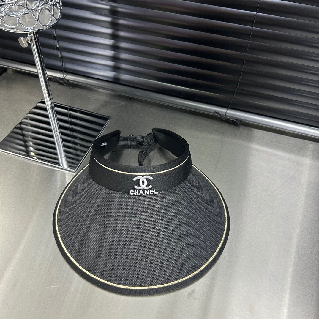 NO:194034,Running volume Chanel's new empty top hat, color-blocking design, and the style is positive!  Vinyl is protected from ultraviolet rays, must-have in summer!  Hat fisherman hat baseball hat knit hat, hat, chanel, espadrilles, hats19860909跑量 香奈儿新款空顶帽 拼色变设计,版型正！ 黑胶防紫外线,夏季必入！帽子渔夫帽棒球帽针织帽,帽子,chanel,espadrilles,hats,hat