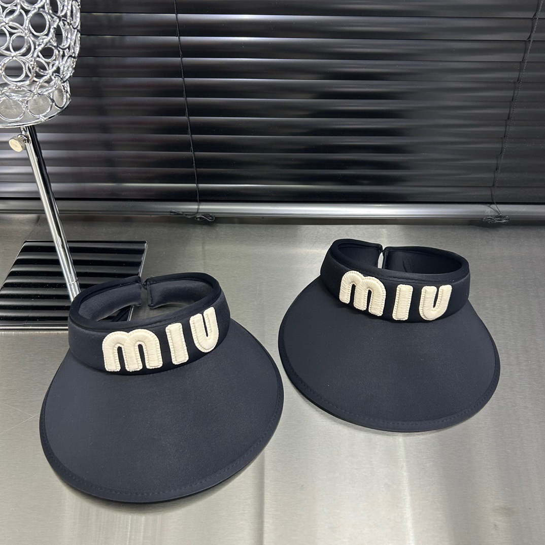 NO:194043,Running volume Miu ~ Ice silk duck tongue empty top hat Headband empty top hat Summer sun protection artifact Not stuffy at all hat Fisherman hat Baseball hat Knitted hat, hat, miumiu, espadrilles, hats19860909跑量 Miu～冰丝鸭舌空顶帽 发箍式空顶帽 夏季遮阳神器 一点都不会闷热帽子渔夫帽棒球帽针织帽,帽子,miumiu,espadrilles,hats,hat