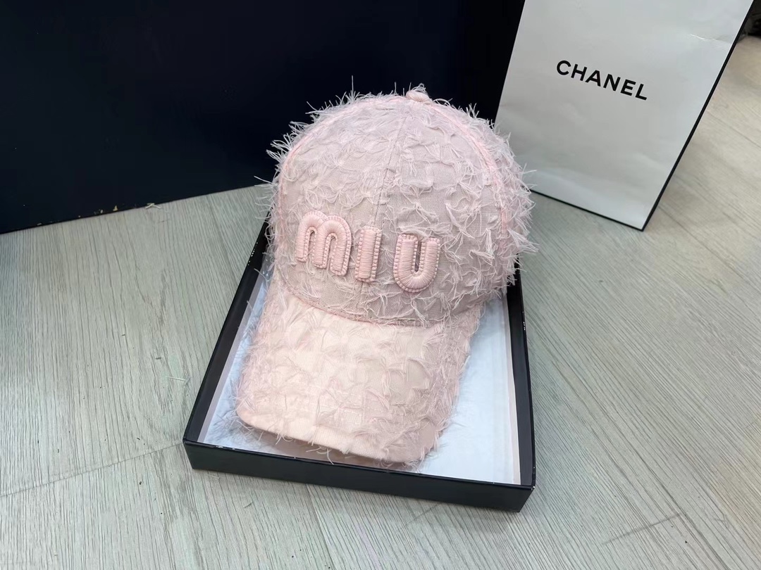NO:194396,Running volume Miu~customized baseball cap full of high-end feeling, light luxury and fashionable, a fairy hat, fisherman's hat, baseball cap knit hat, hat, miumiu, espadrilles, hats19860909跑量 Miu～定制款棒球帽 高级感十足 轻奢洋气 妥妥的仙女帽子渔夫帽棒球帽针织帽,帽子,miumiu,espadrilles,hats,hat