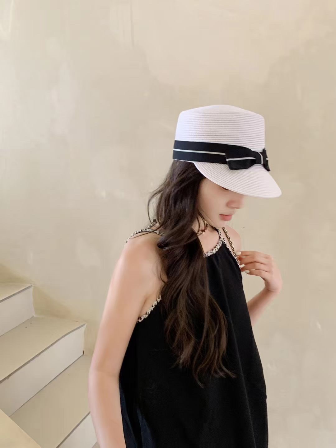 NO:194930,Running volume Dio~ New spring and summer thin braided grass-planted knight hat. The hat has a sunshade rate of 90, ultra-fine ultraviolet rays and a super-suited style!  The little one who knows the goods will buy it!  Hat fisherman hat baseball hat knit hat, hat, dior, espadrilles,hats19860909跑量 Dio～春夏新款细辫植草骑士帽 帽子遮阳率达到90,超细防紫外线 超衬气质的款式！懂货的小主要入手！帽子渔夫帽棒球帽针织帽,帽子,dior,espadrilles,hats,hat