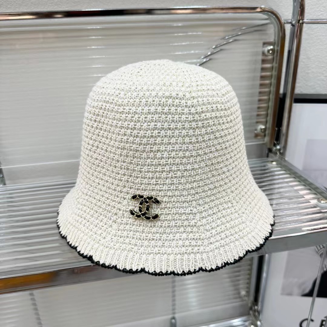 NO:195412,Running volume, small lace color-blocking bucket hat, Jimei can arrange it, contrasting color small design, very special~ Hat Fisherman's hat, baseball hat, knit hat, hat, espadrilles, hats19860909跑量 小香爆款小花边拼色桶帽 集美们可以安排上啦 撞色的小设计 很特别～帽子渔夫帽棒球帽针织帽,帽子,espadrilles,hats,hat