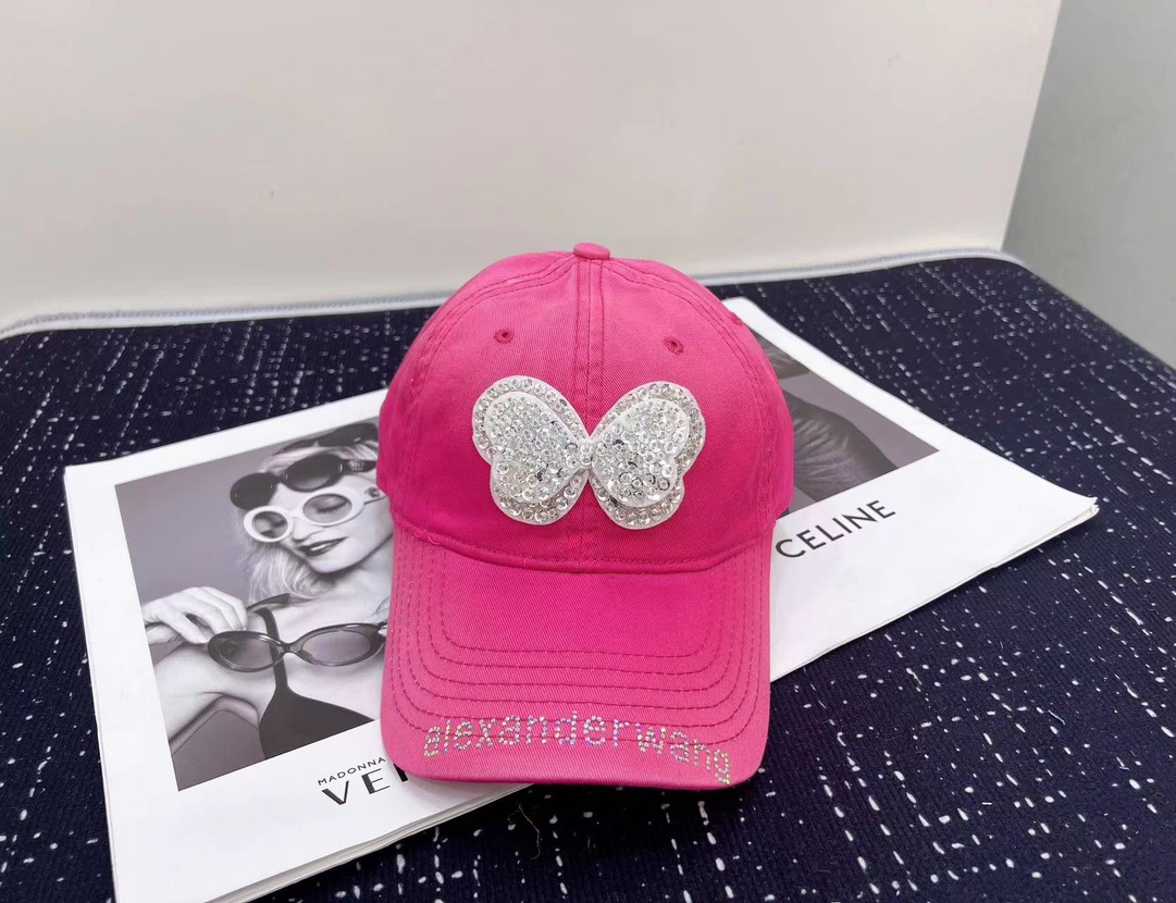 NO:195723,Running volume Wang's new baseball cap has a high-end color scheme, a very good cotton style, and a must-have in spring and summer!  Hat fisherman hat baseball hat knit hat, hat, espadrilles,hats19860909跑量 Wang新款棒球帽 配色很高级, 纯棉版型很好,春夏必入！帽子渔夫帽棒球帽针织帽,帽子,espadrilles,hats,hat