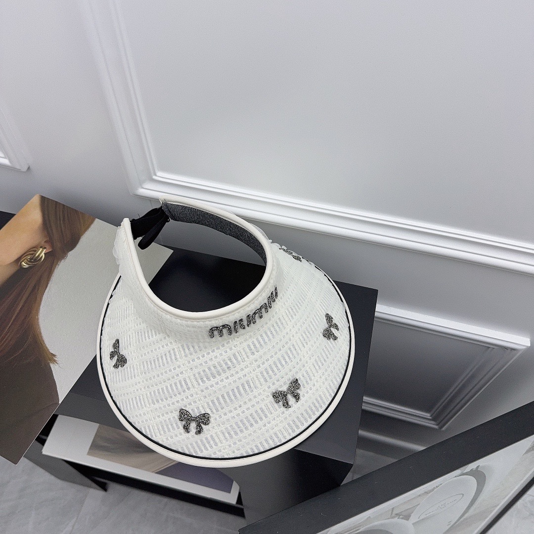 NO:195682,Running volume Miu~New empty top hat, custom-made craft fabric, high-end feel, beautiful sun hat, fisherman's hat, baseball hat, knit hat, hat, miumiu, espadrilles, hats19860909跑量 Miu～新款空顶帽 网纱定制工艺面料 高级感拉满 夏季也要美美的遮阳帽子渔夫帽棒球帽针织帽,帽子,miumiu,espadrilles,hats,hat