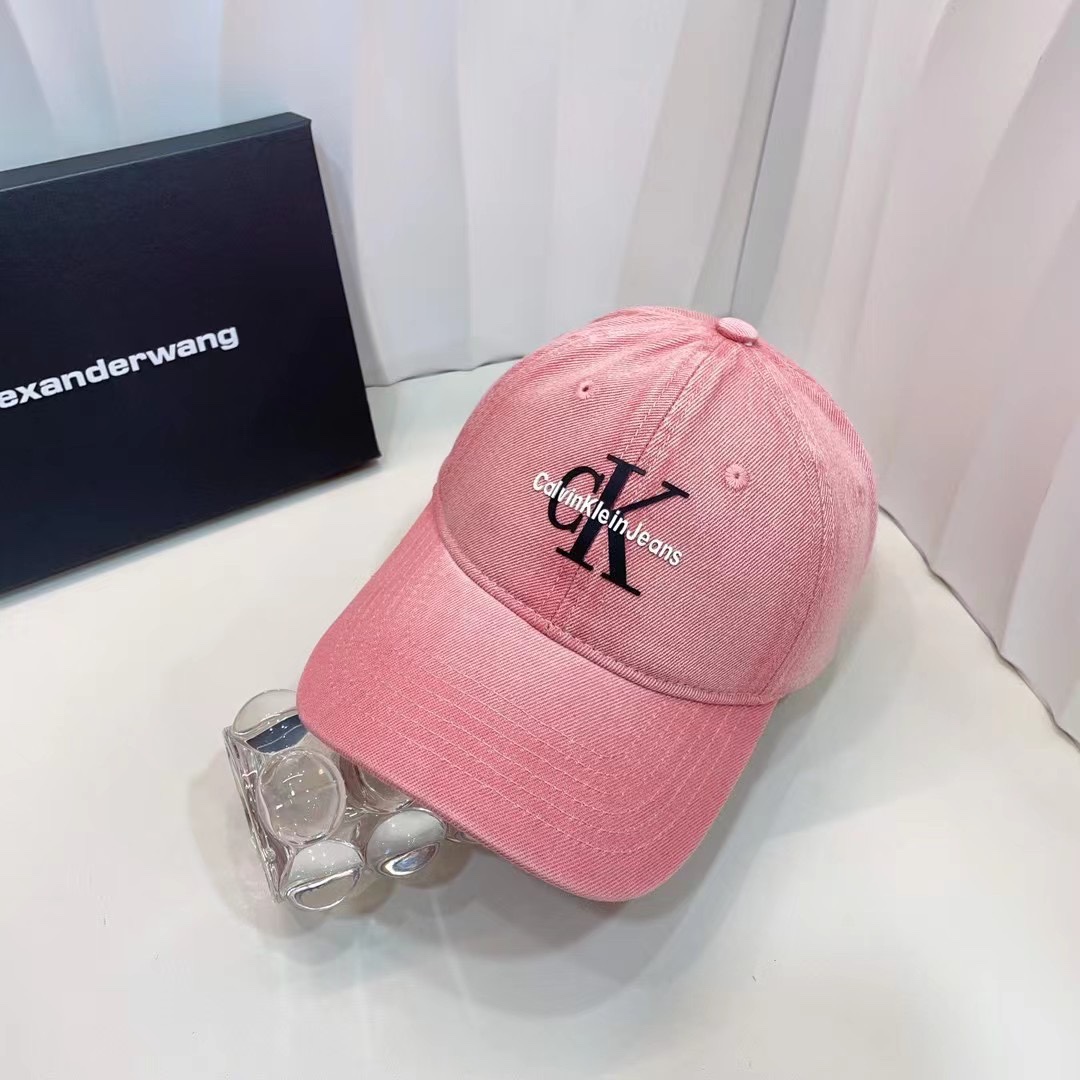 NO:195952,Running CK new style, washing old denim baseball cap, newly launched washing cowboy series, casual and versatile wardrobe matching artifact hat, fisherman hat, baseball cap knit hat, hat, espadrilles, hats19860909跑量 CK新款 水洗做旧牛仔布棒球帽 新推出洗水牛仔系列,休闲百搭 衣橱搭配神器帽子渔夫帽棒球帽针织帽,帽子,espadrilles,hats,hat