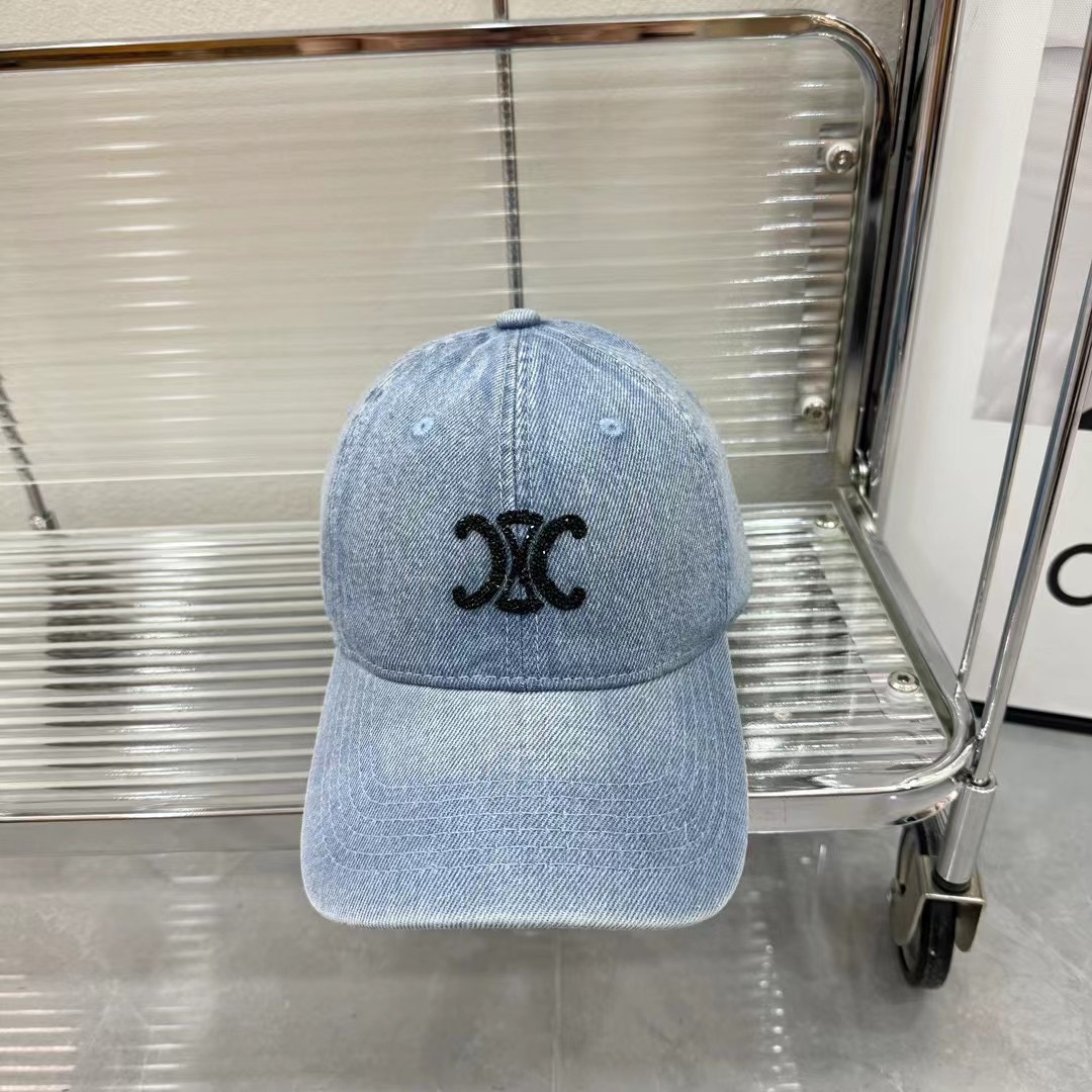 NO:195930,Running celin ~ New style Washed old denim baseball cap Newly launched washing cowboy series, casual and versatile wardrobe matching artifact hat Fisherman hat Baseball cap Knit hat, hat, celine, espadrilles, hats19860909跑量 Celin～新款 水洗做旧牛仔布棒球帽 新推出洗水牛仔系列,休闲百搭 衣橱搭配神器帽子渔夫帽棒球帽针织帽,帽子,celine,espadrilles,hats,hat